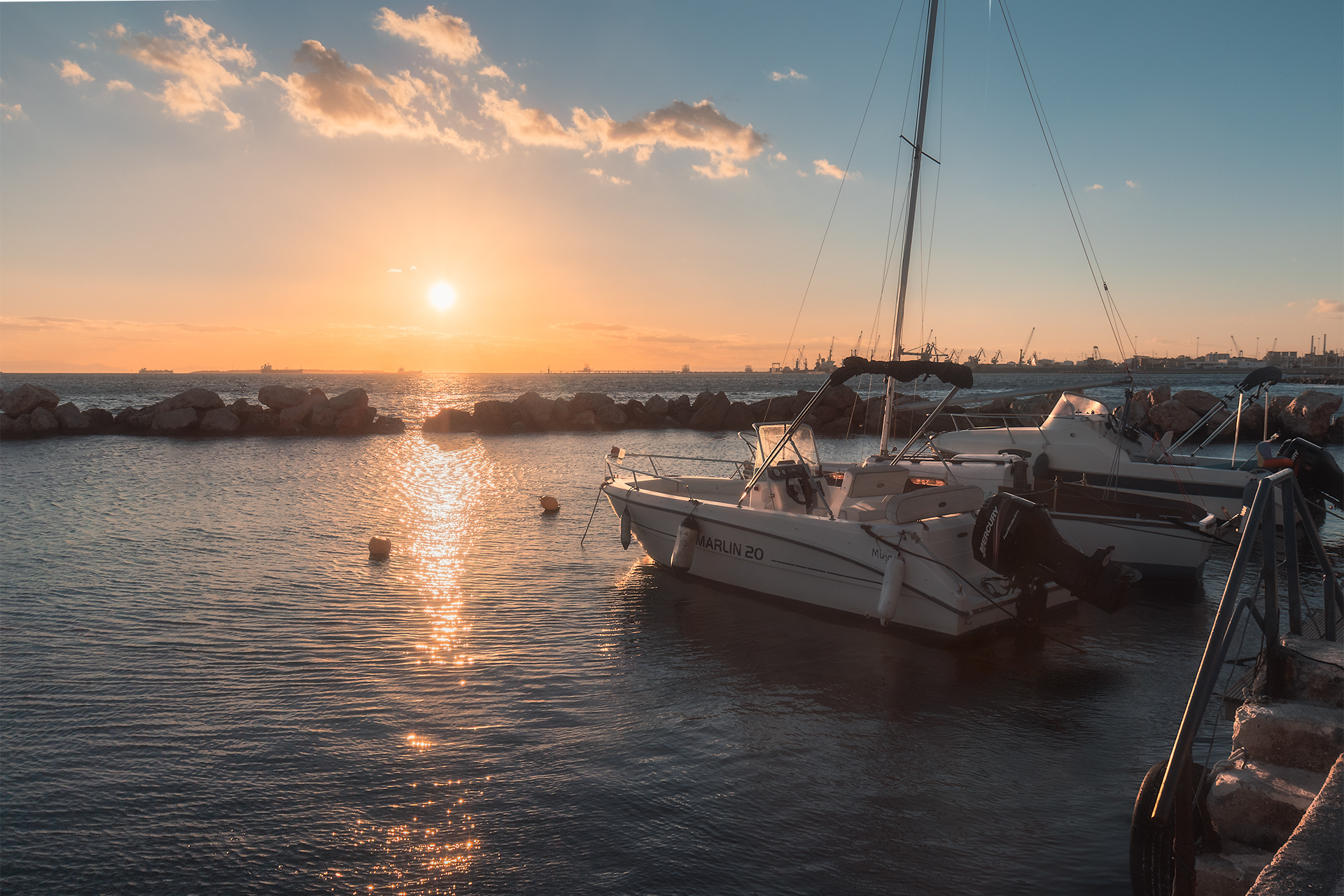 Taranto - Tramonto sulla Lega Navale