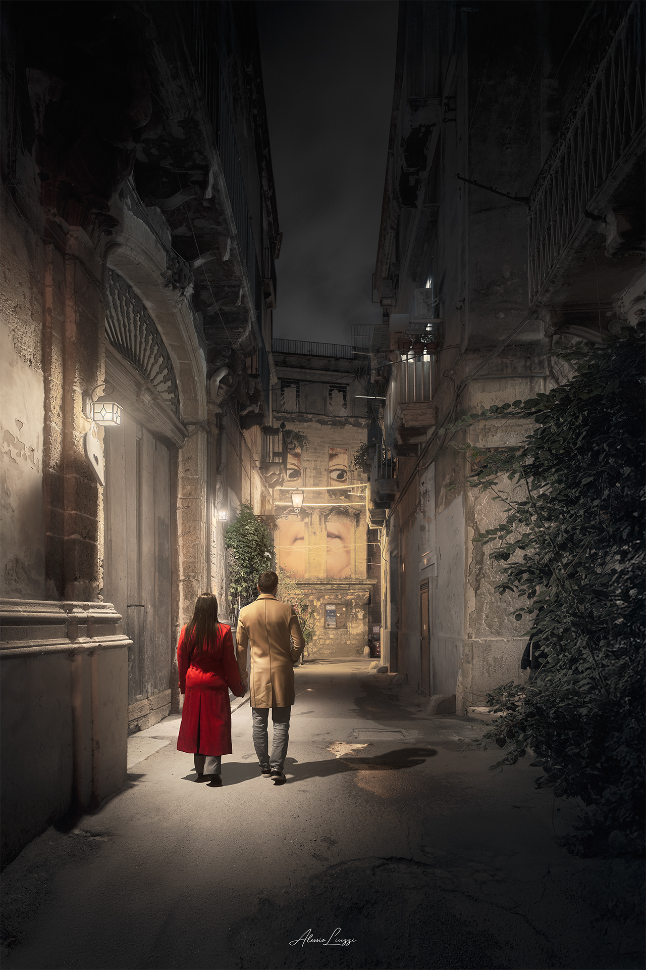 CITTÀ VECCHIA - VIA DUOMO - LA CASA CHE OSSERVA