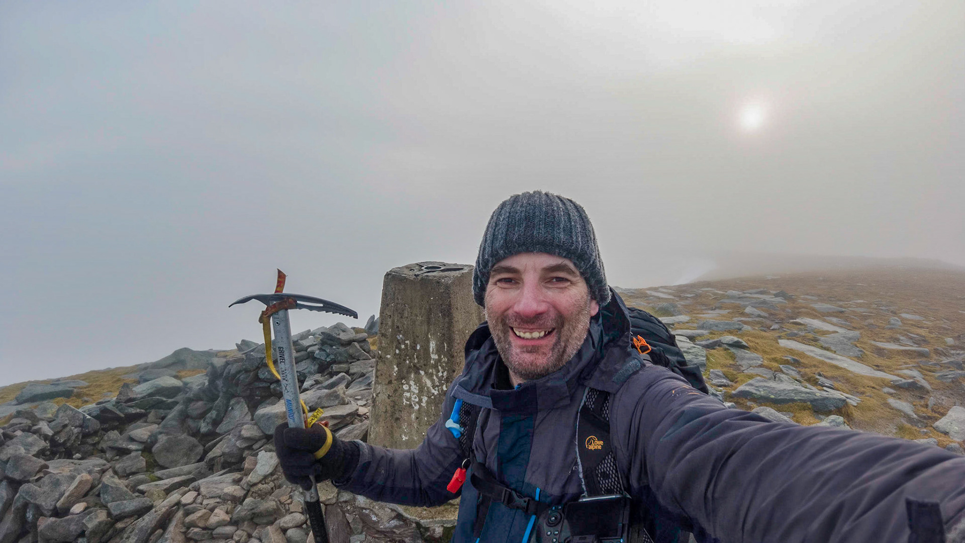 Foggy and very windy Ben Hope summit and guess what...sky open up when on my way down as usual ;-)