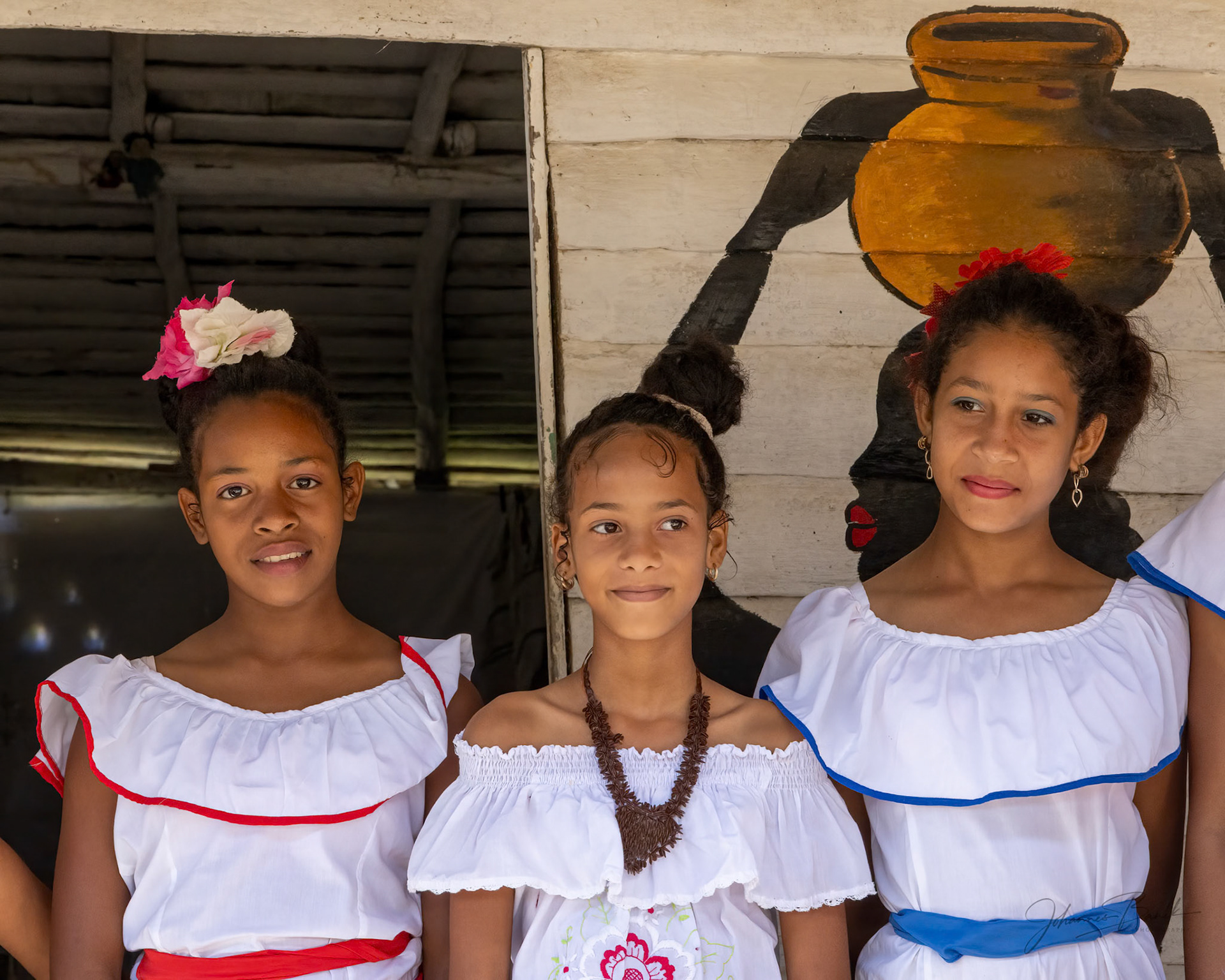 Manacu - Children at Manacu Project