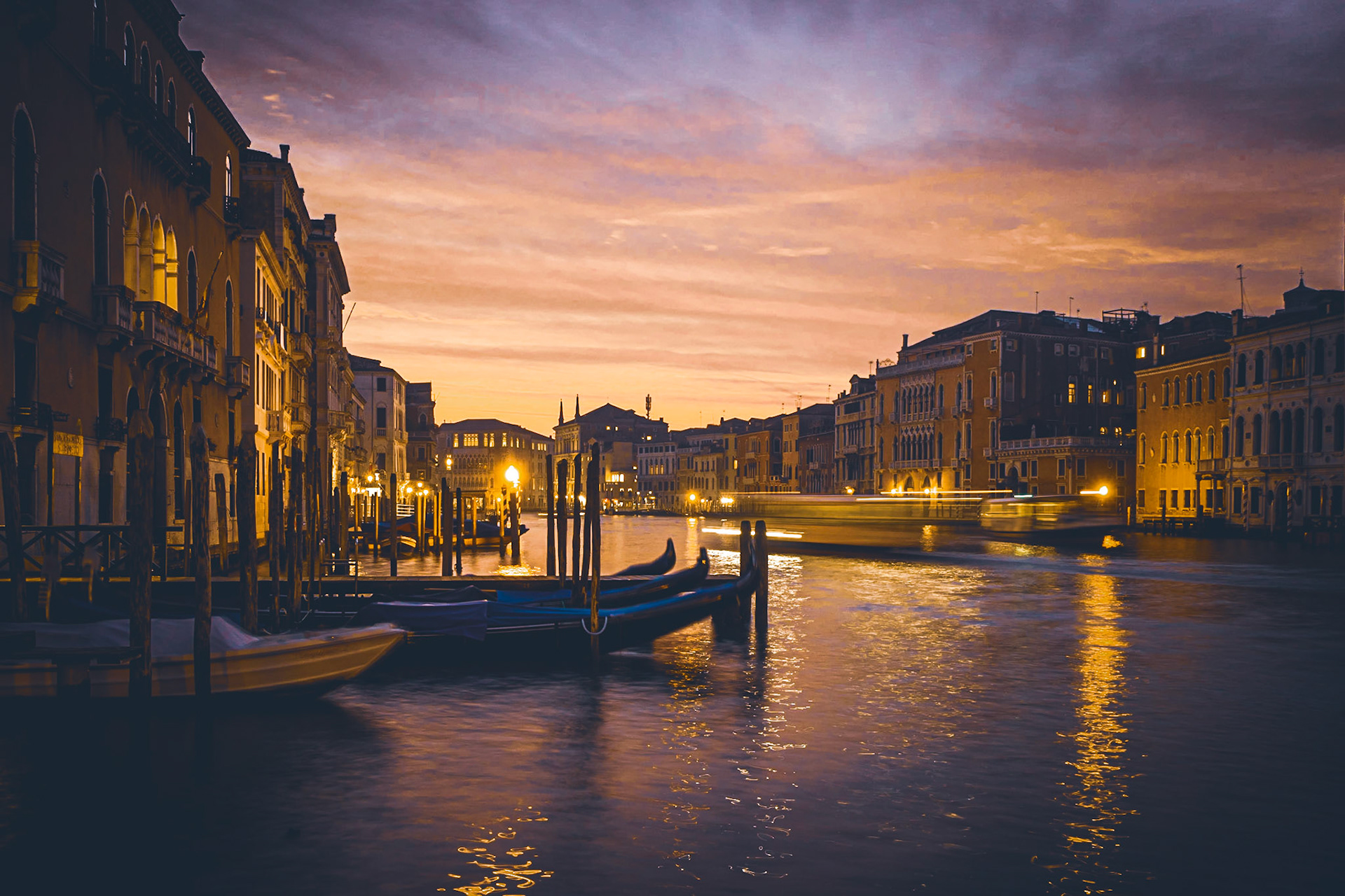 Evening Mood at Canale Grande