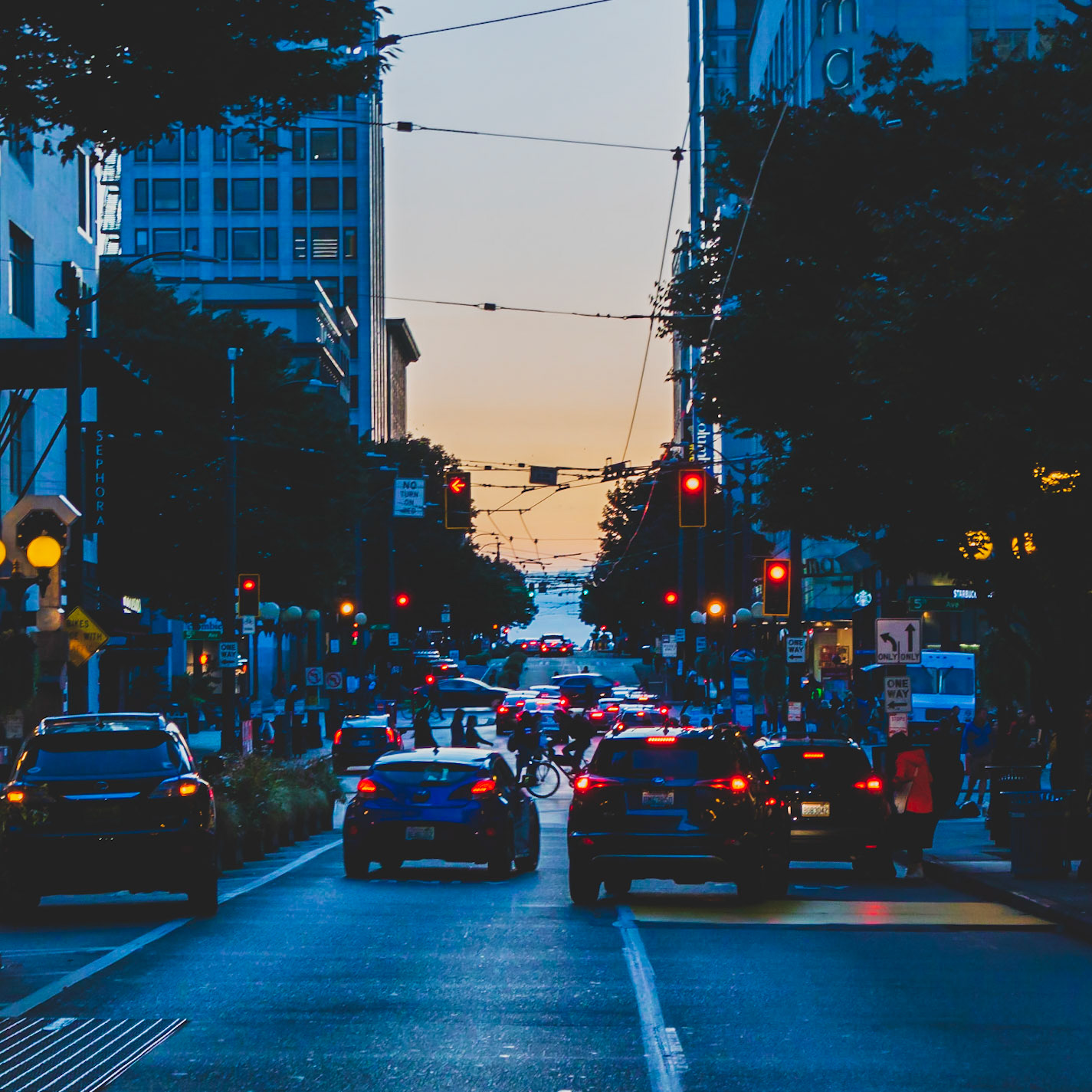 Evening in  Seattle Streets