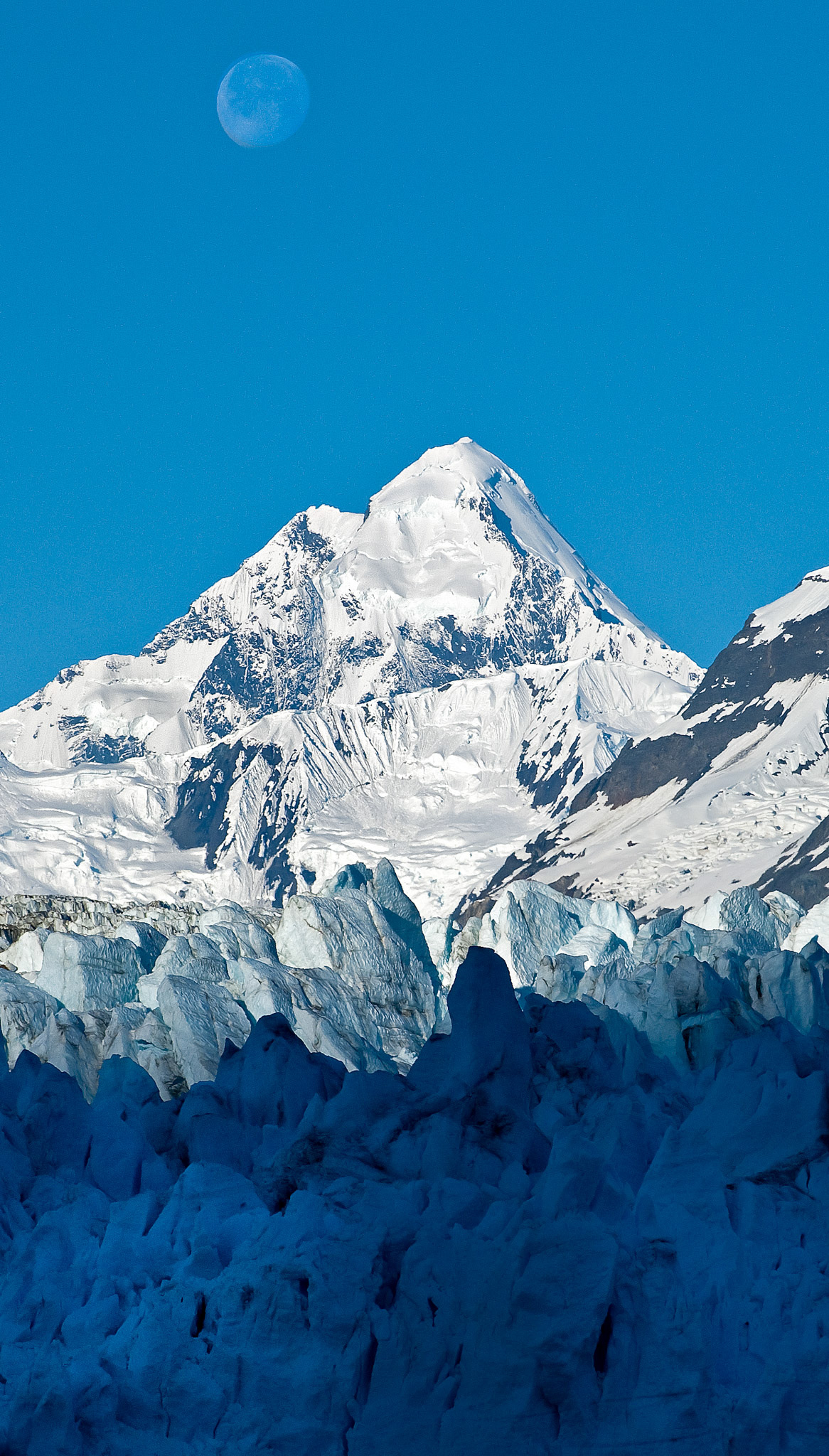 GRAND PACIFIC MORNING