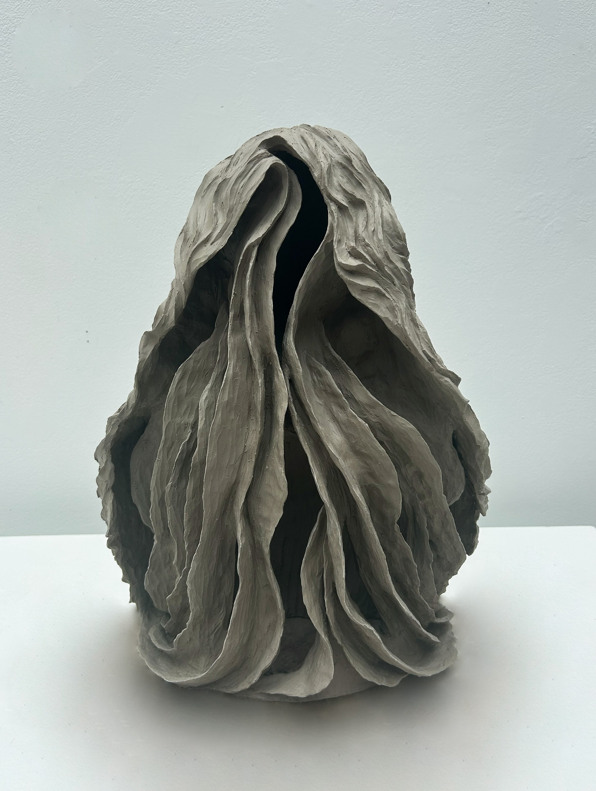 Susana (back), ceramic