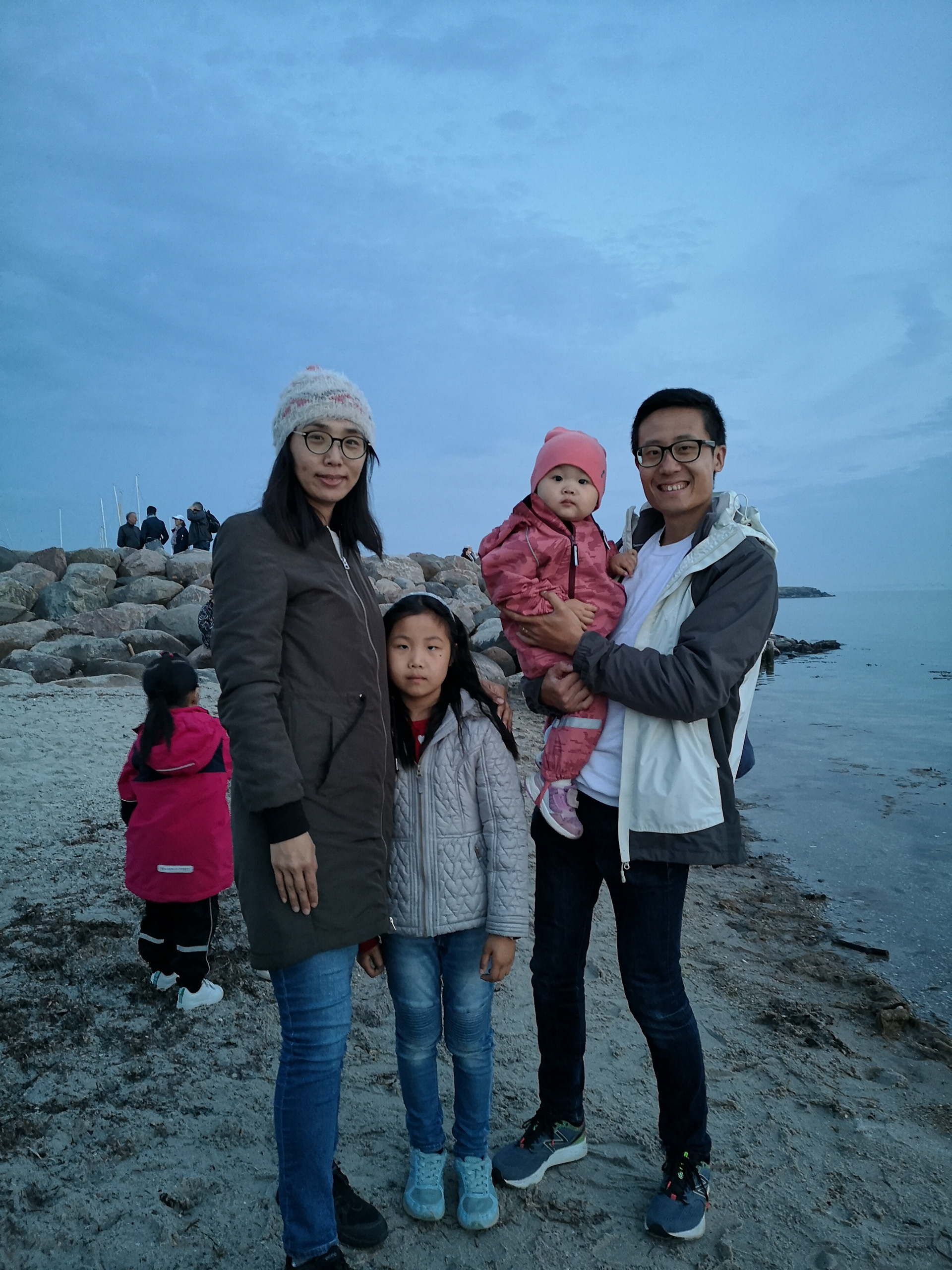 Steven Jiang and his family