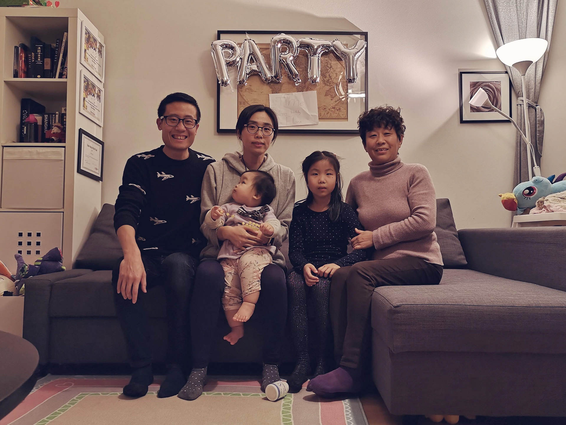 Steven Jiang and his family