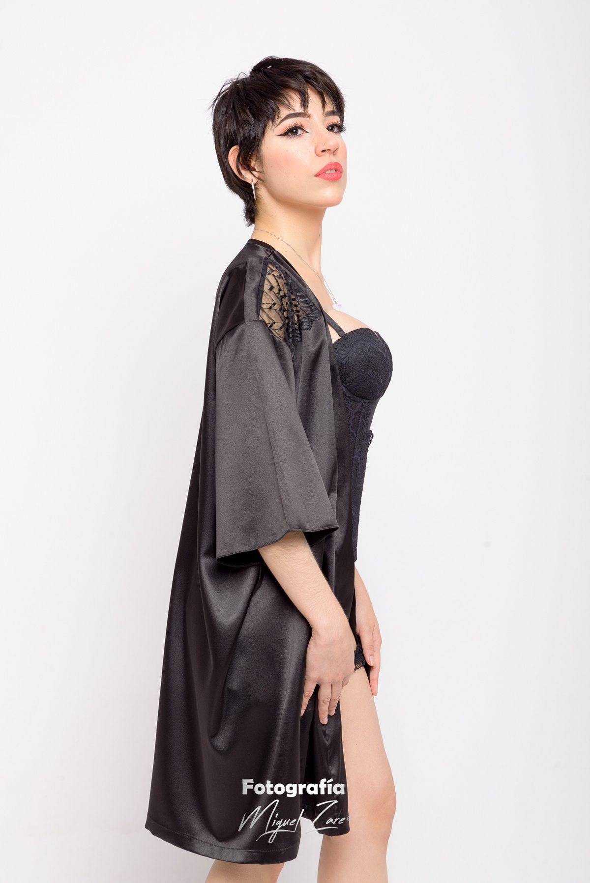 fotografo de moda en lencería para tienda online Alvanty