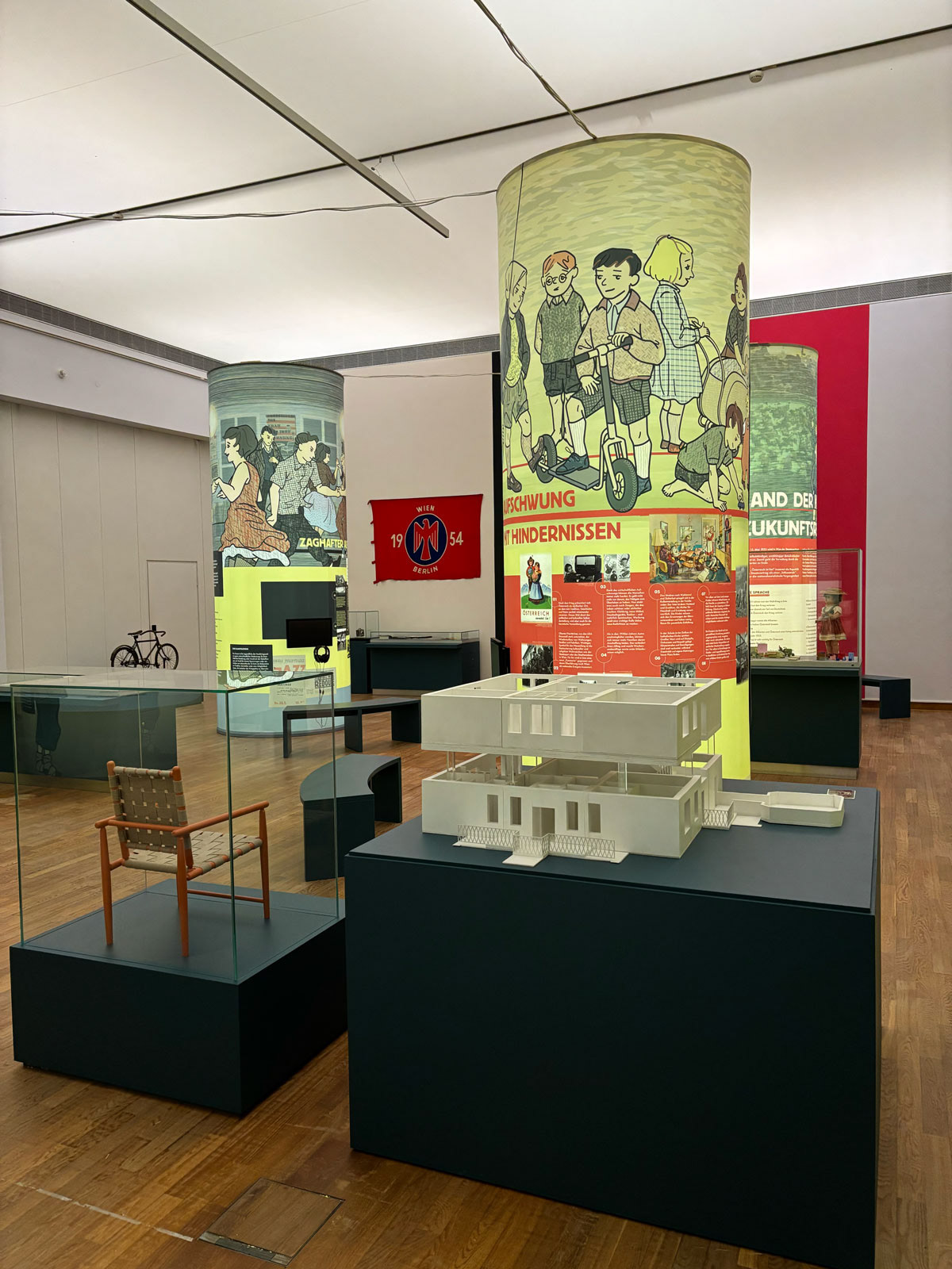 Ausstellungsansicht "Kinder des Krieges"