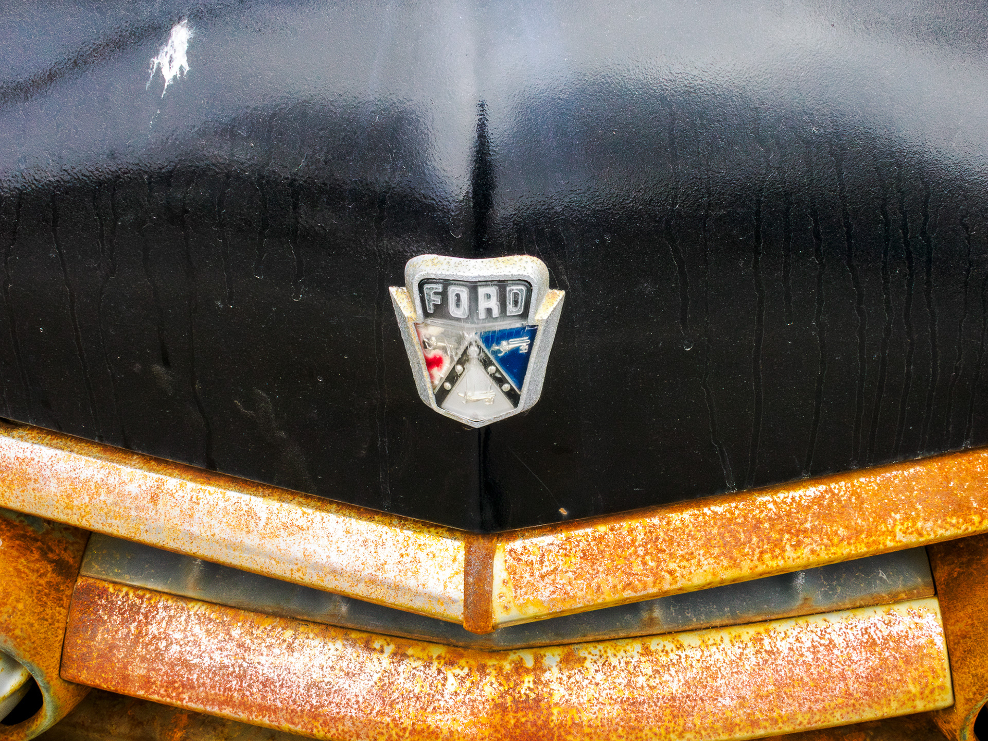 old emblem