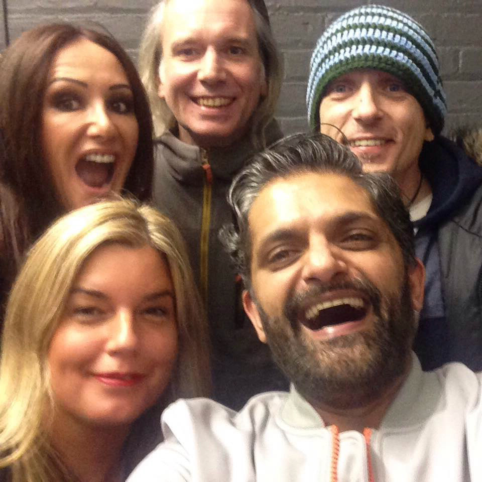 With Sarah "Sideways" Bennet, Davos the keyboard wiz, Rikki Riddum & Niki.