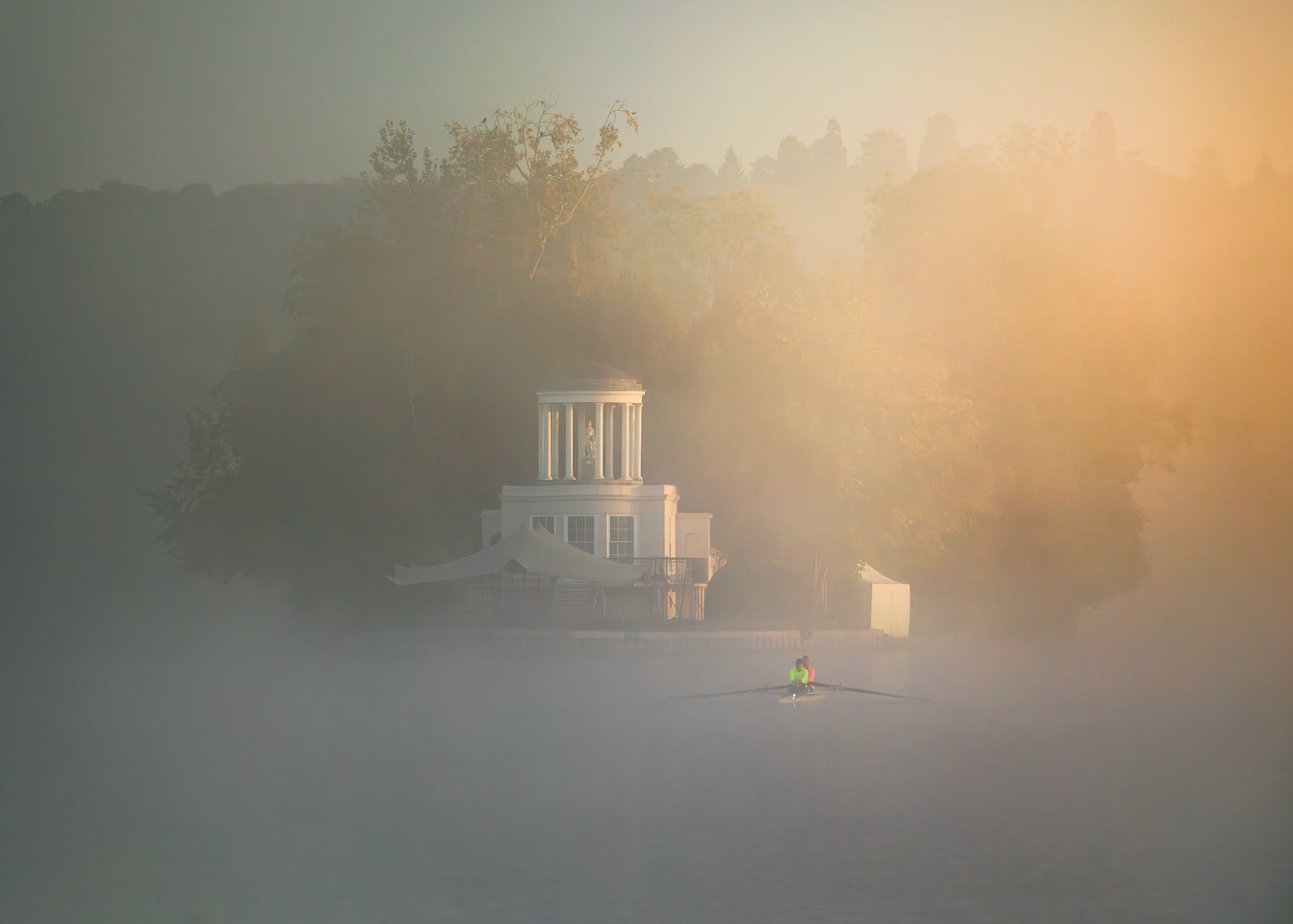 Stillness in Motion II, Henley (3020)