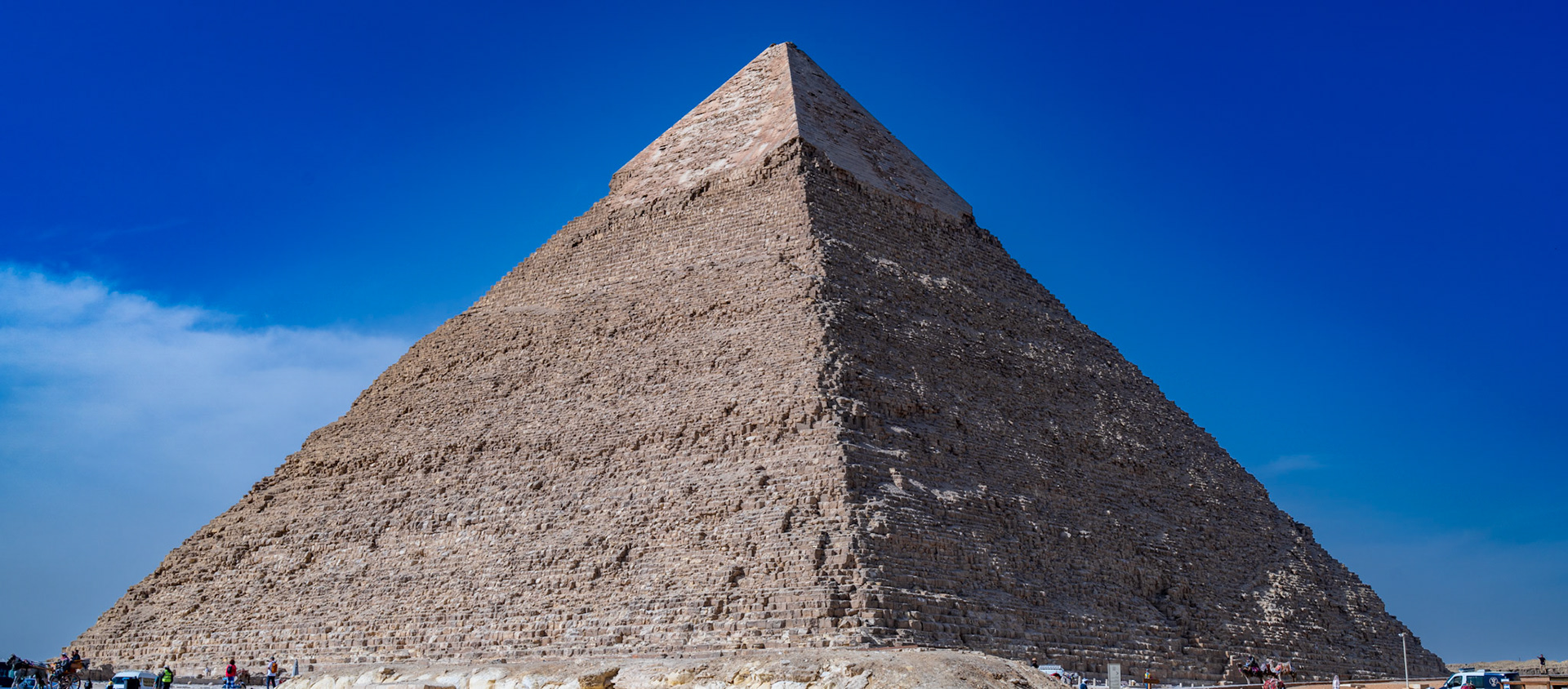Pyramid of Khafe as seen from the southwest corner of the Pyramid of Khufu