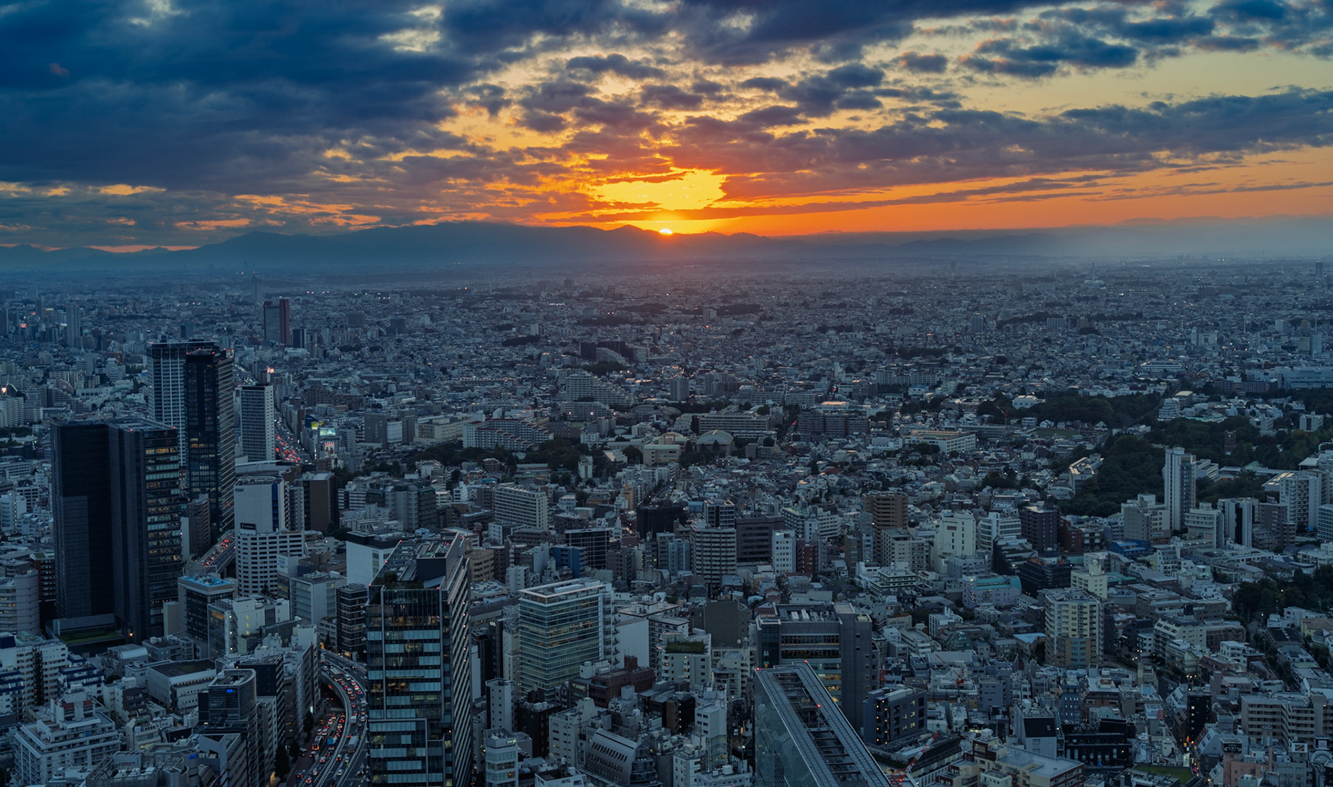 Sunset views seen from Shibuya Sky