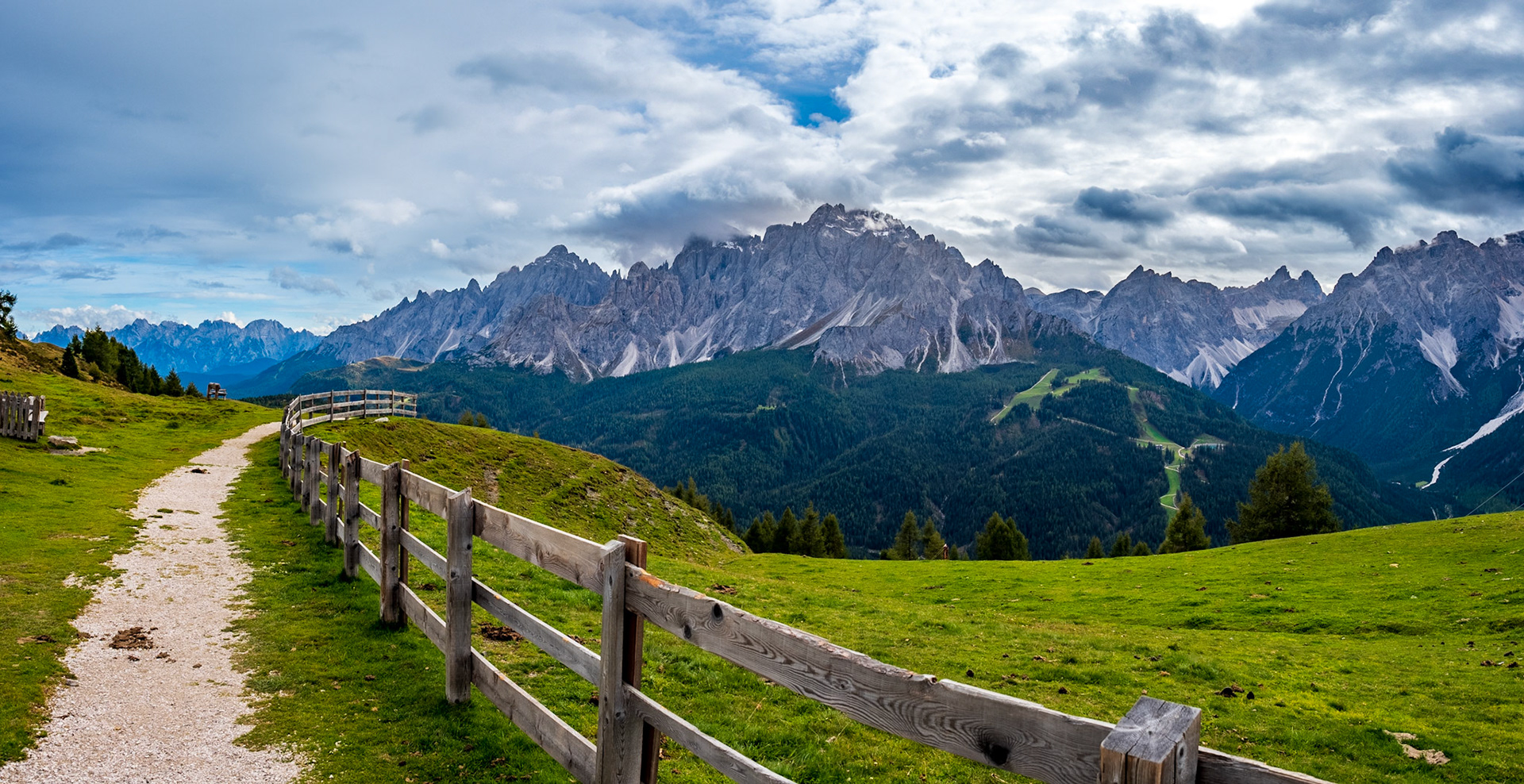 Mit der Drei Zinnen Bahn zum Stiergarten
