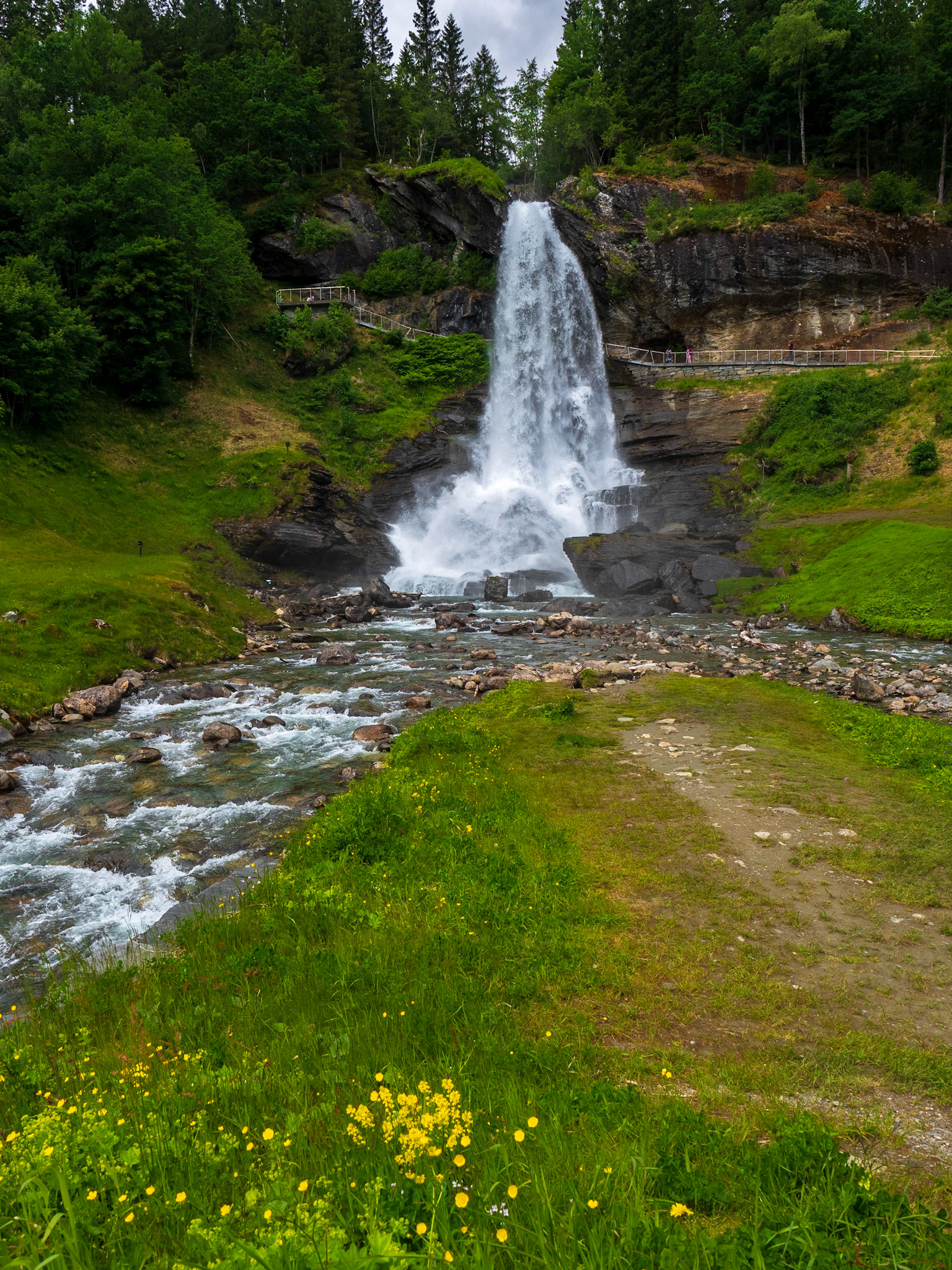 Steinsdalsfossen