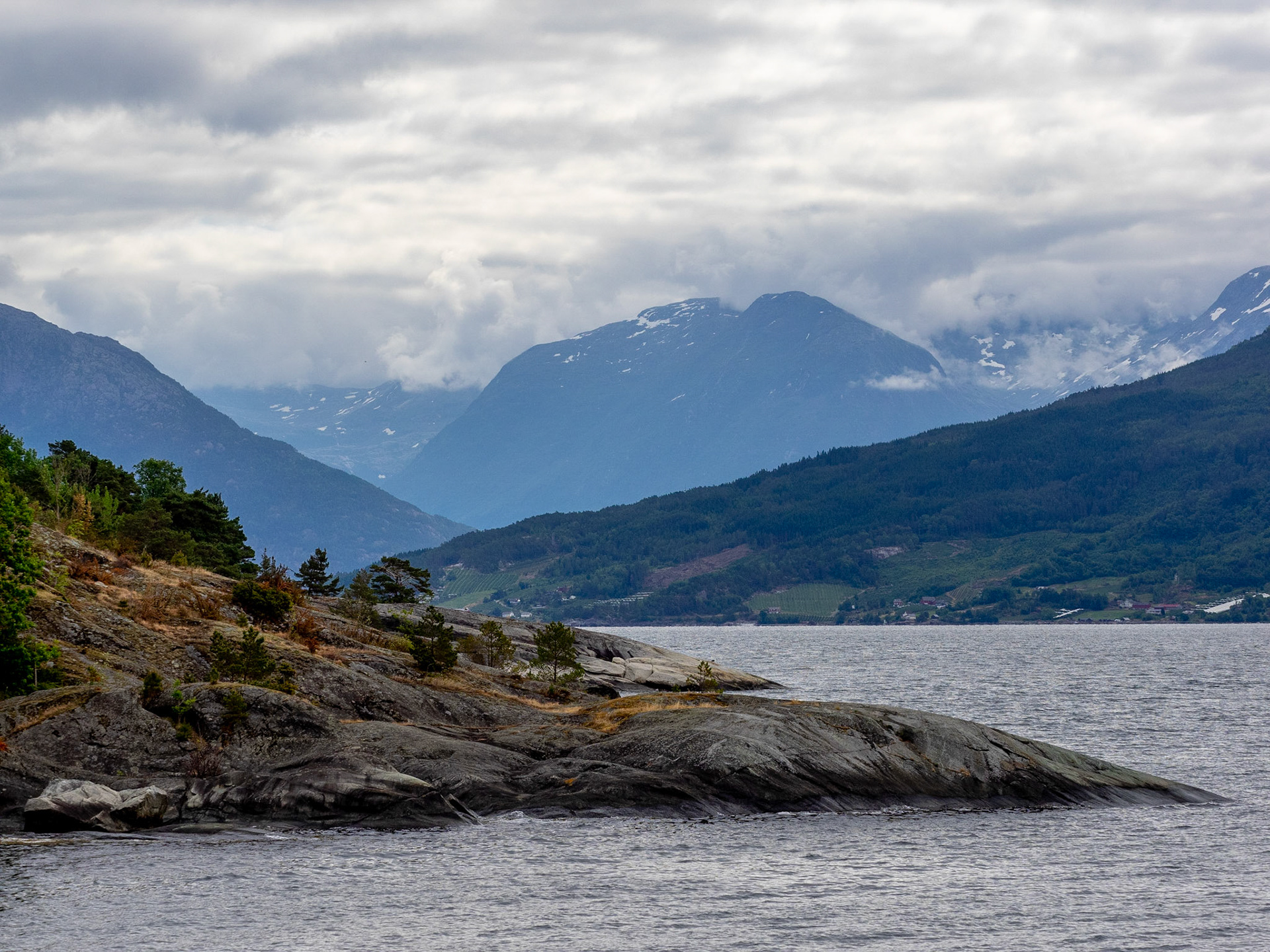 Ein weiteres typisches Norwegen Bild mit dieser Landzunge

Onother typical Norwegian picture with this promontory