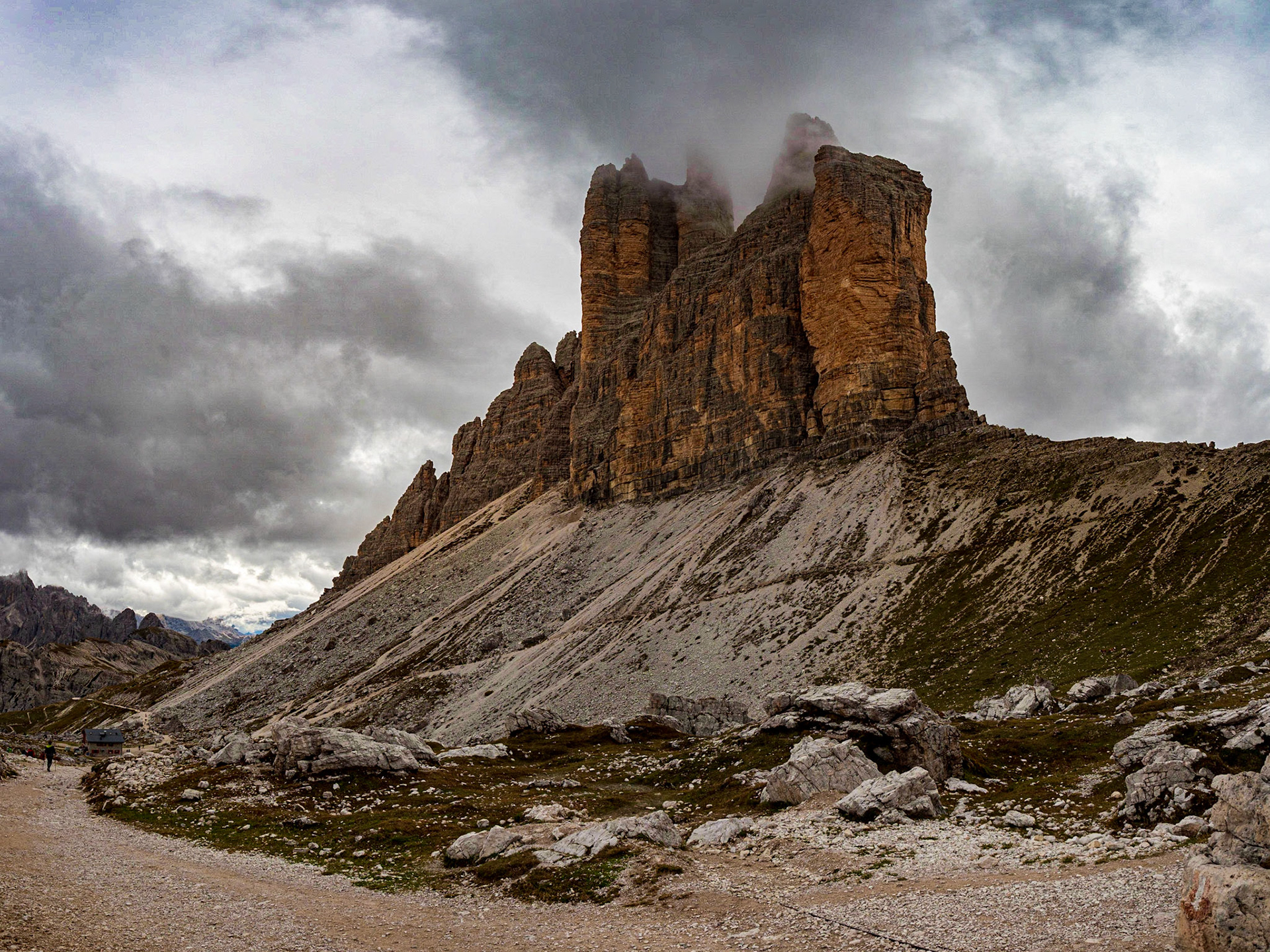 Um die Drei Zinnen herum
