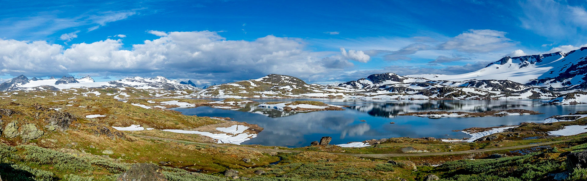 Immer noch auf der 55 bei Oppland

Still on the 55 near Oppland