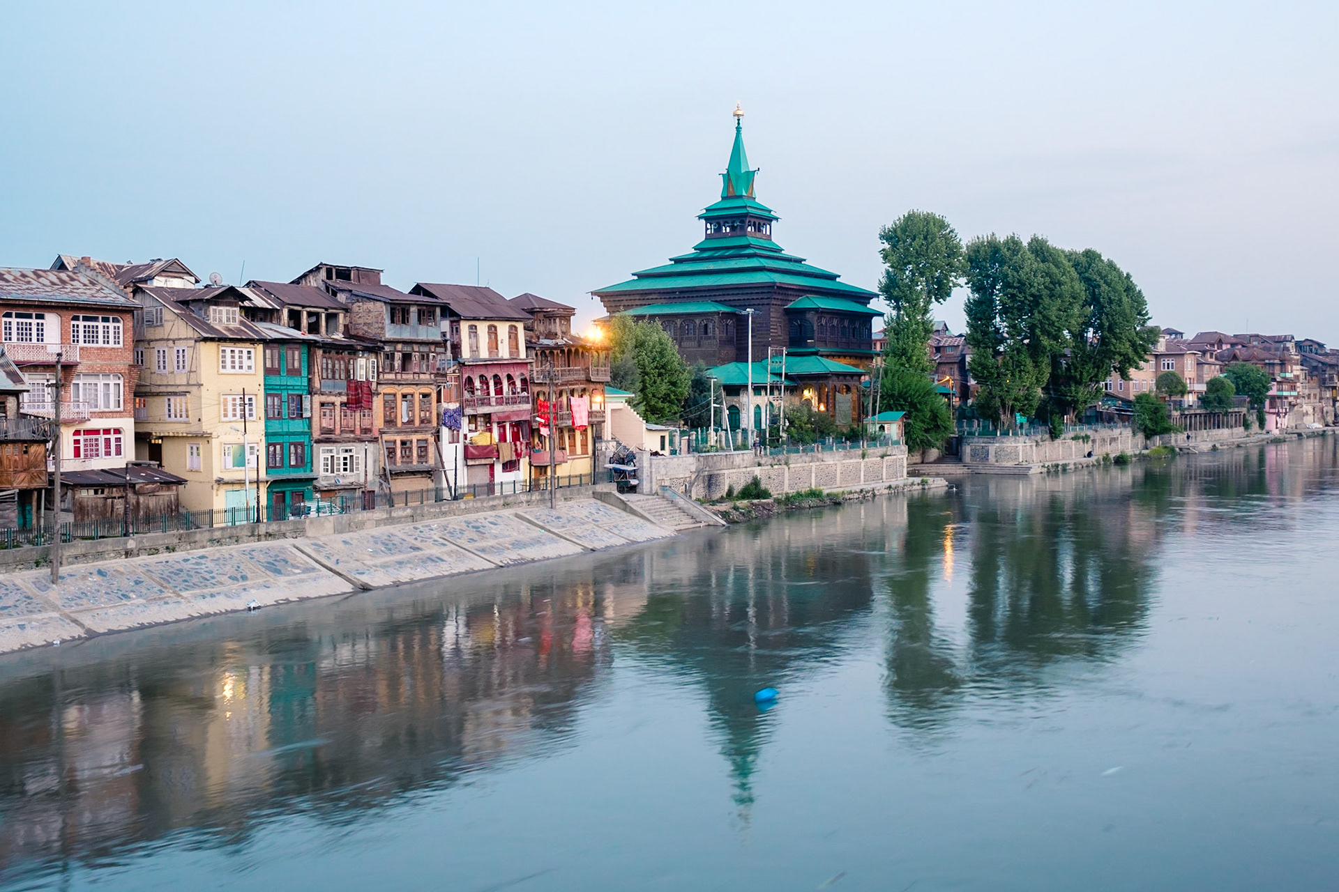 Khanqah-e-Moula mosque on the river Jhelum in Srinagar's old city. Kashmir, 2019.
