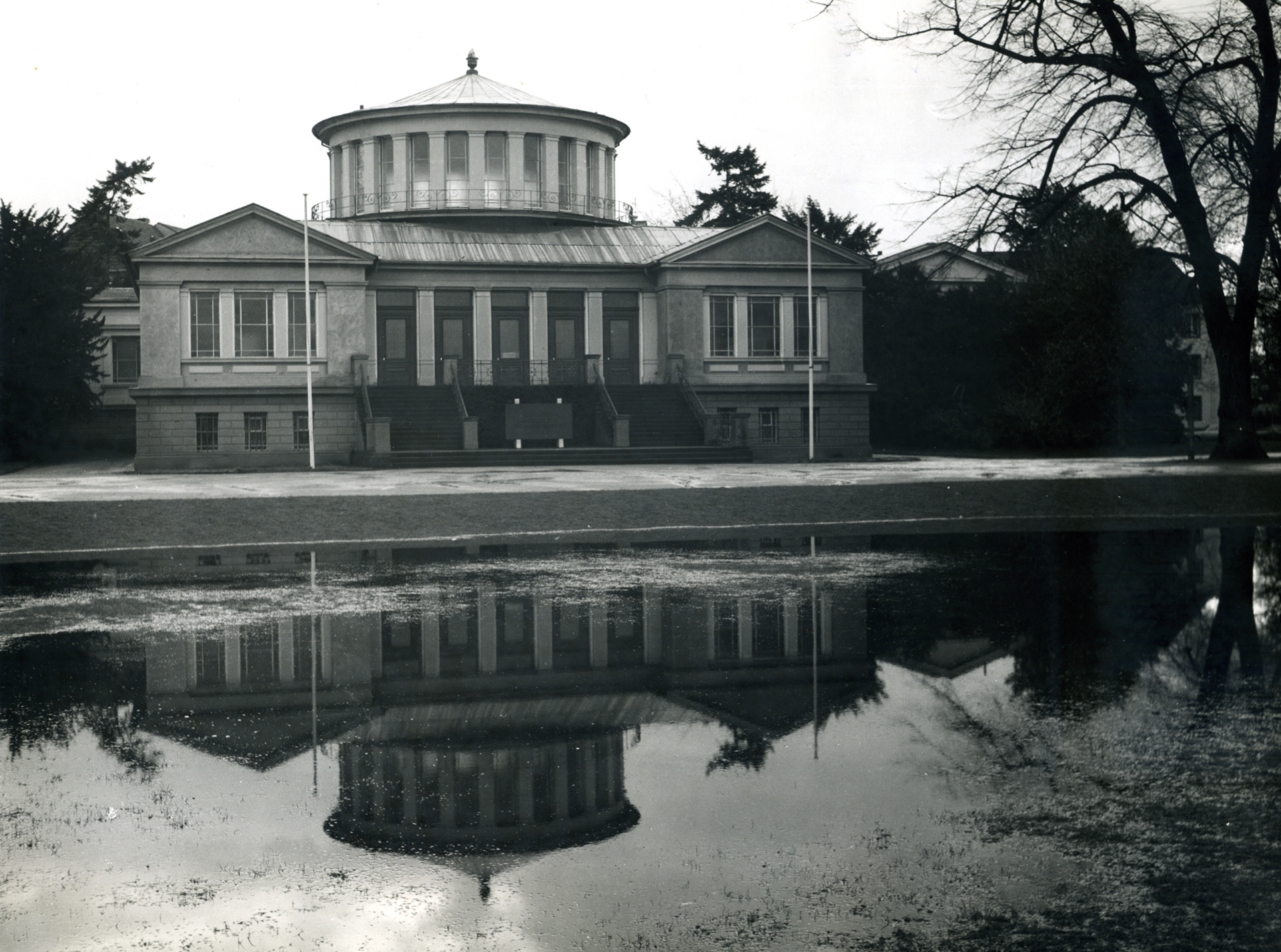 Große Pfütze im Hofgarten, Akad. Kunstmuseum