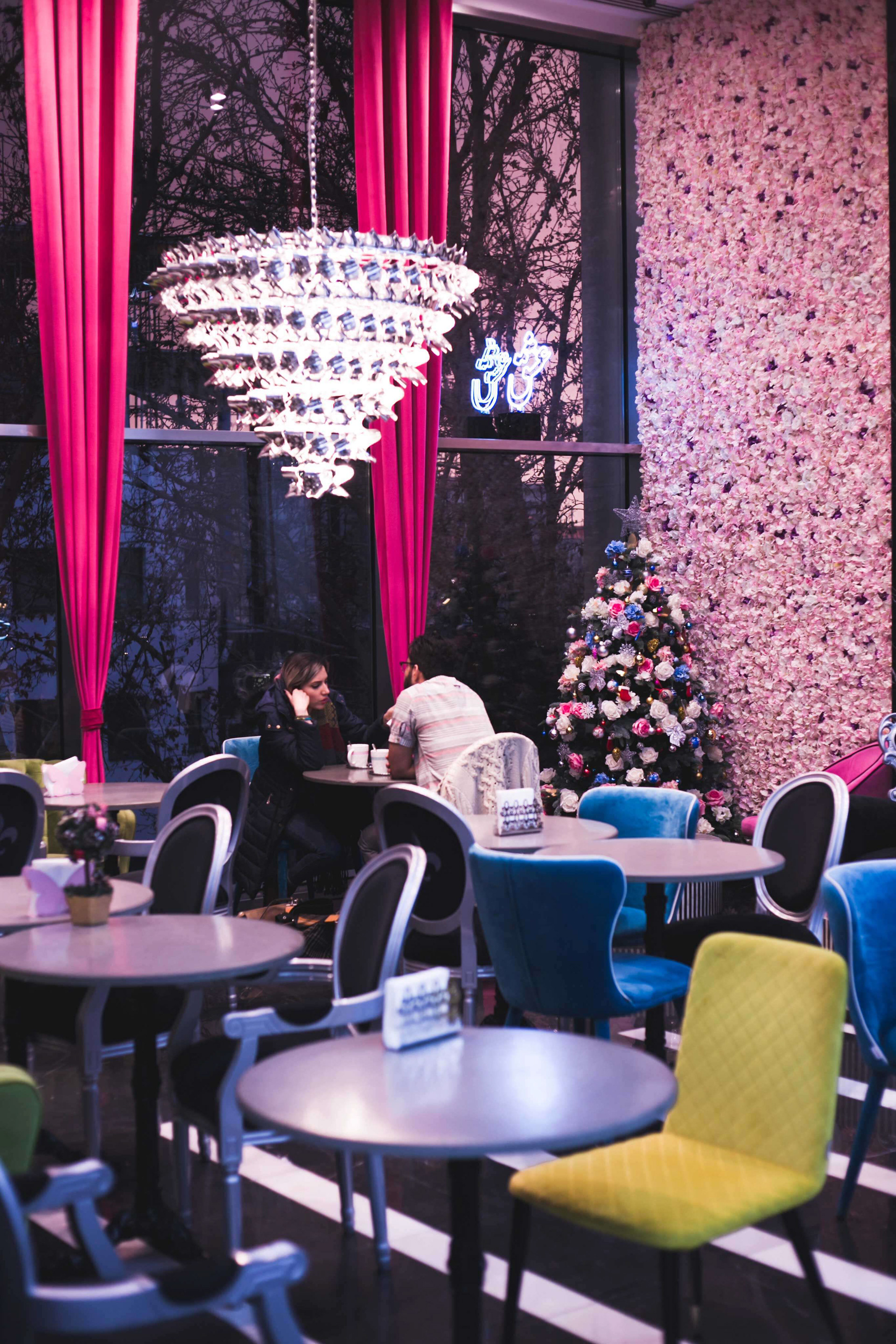 Gossip Room Cafe'