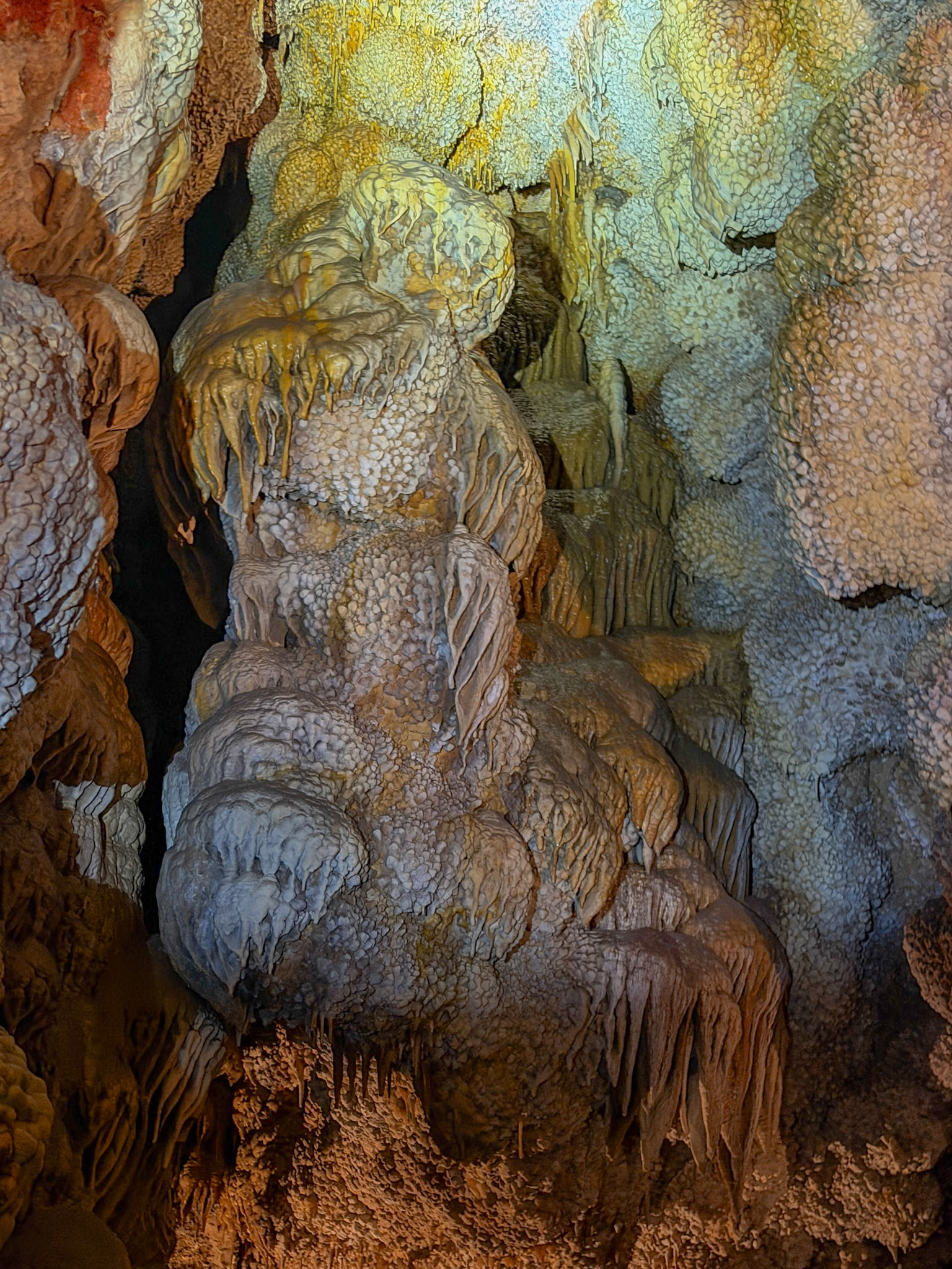 Cave walls, Jewel Cave National Monument, SD