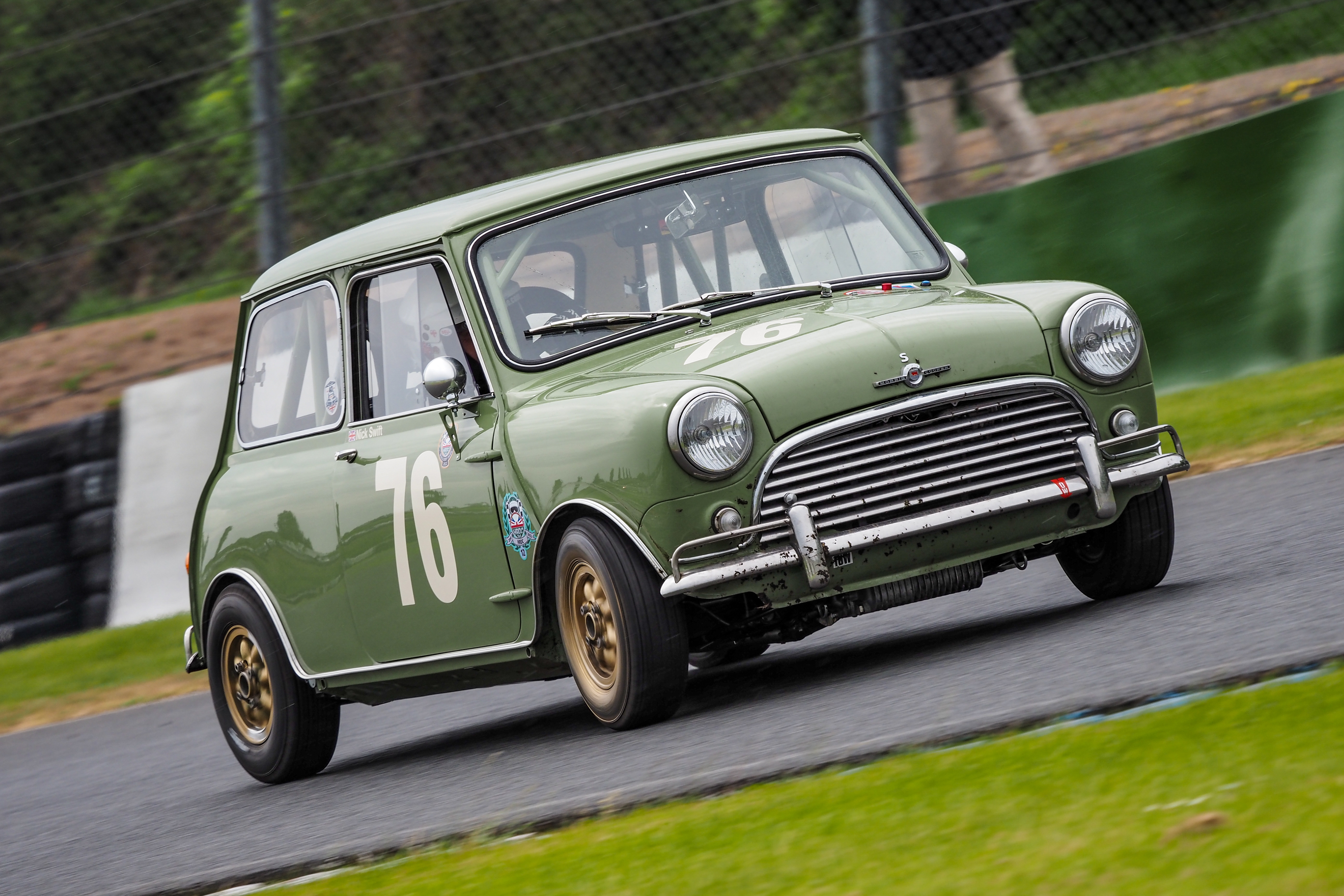 HRDC Race day - Mallory Park