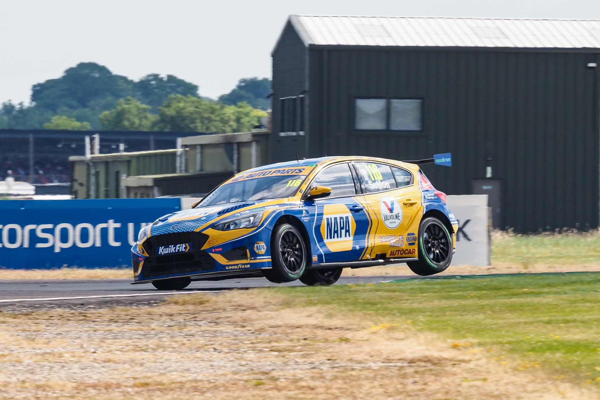 BTCC Qualifying Day - Thruxton