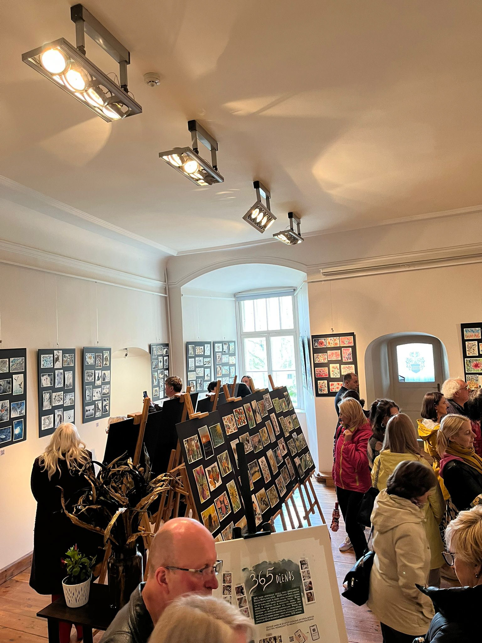 Izstādes atklāšana Jaunpils pilī 2022.gada maijā