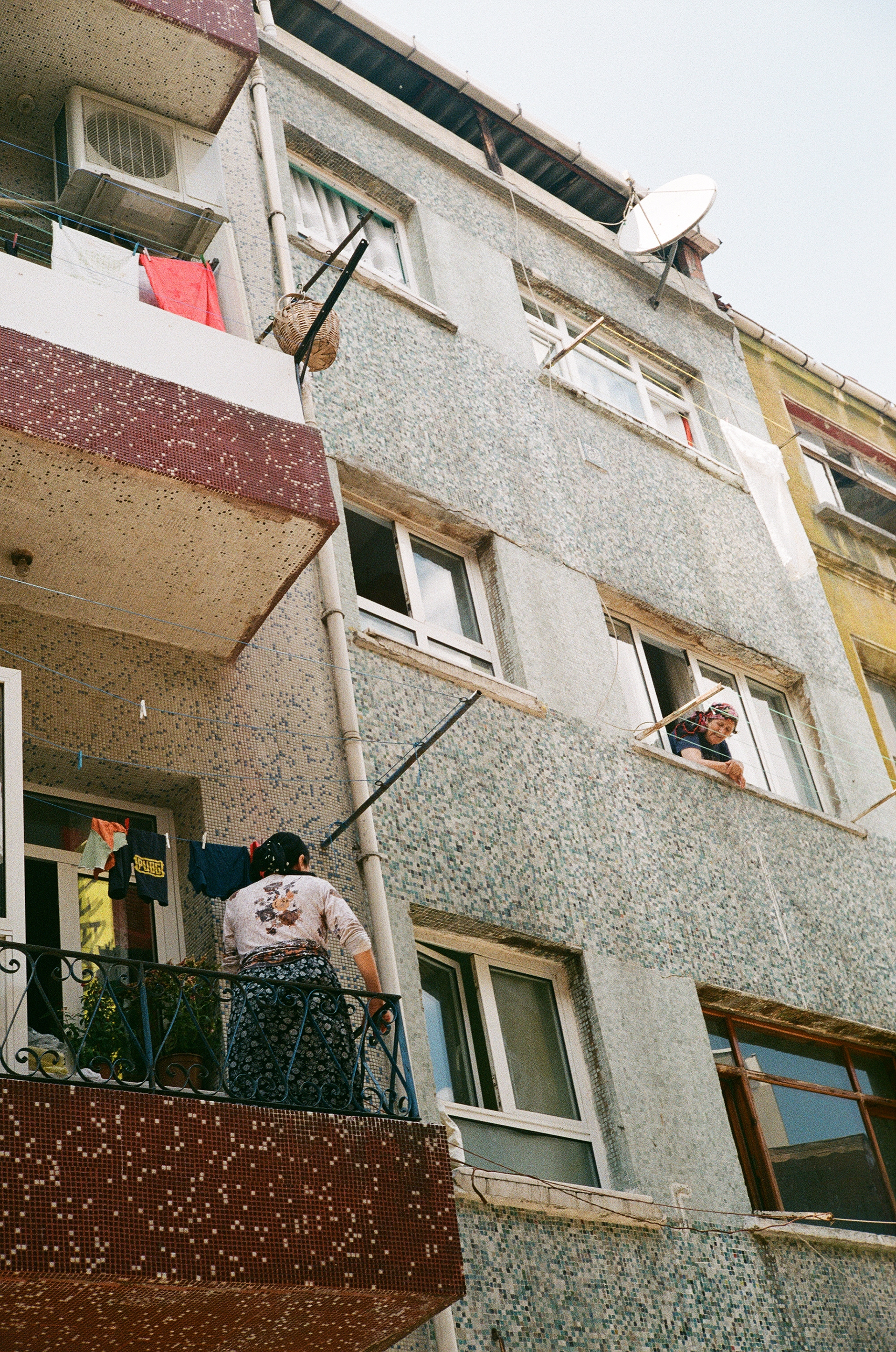 Fuji Industrial 100, Yashica Electro 35GSN