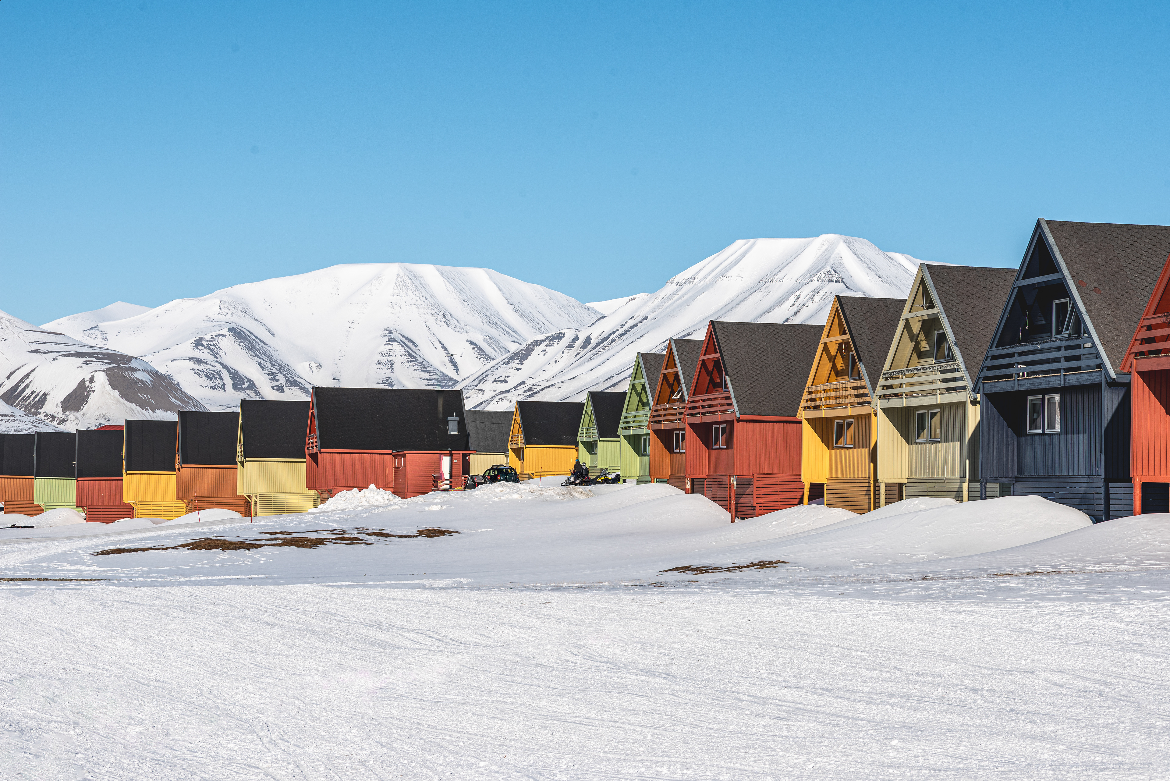 Svalbard houses in winter