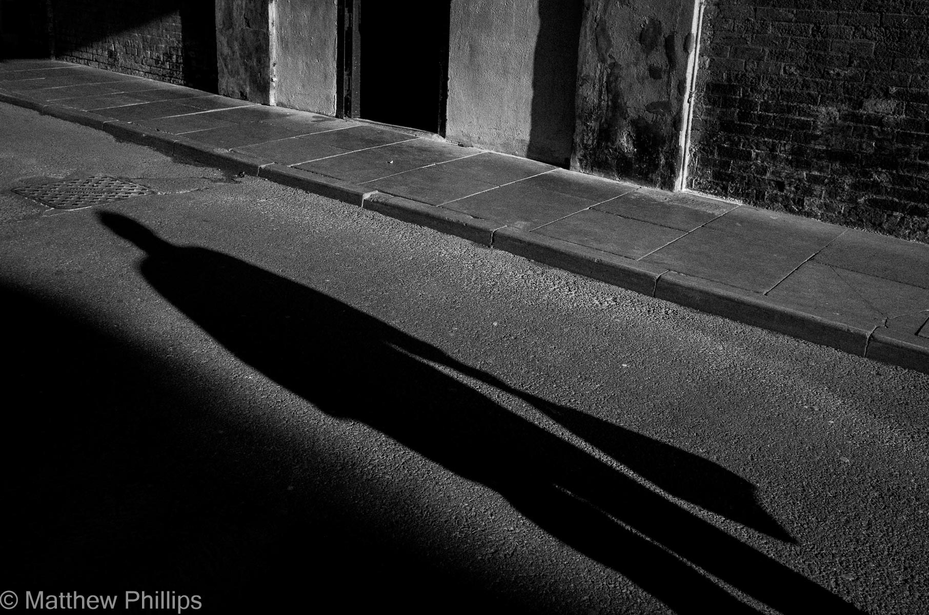 Reigate tunnel shopper