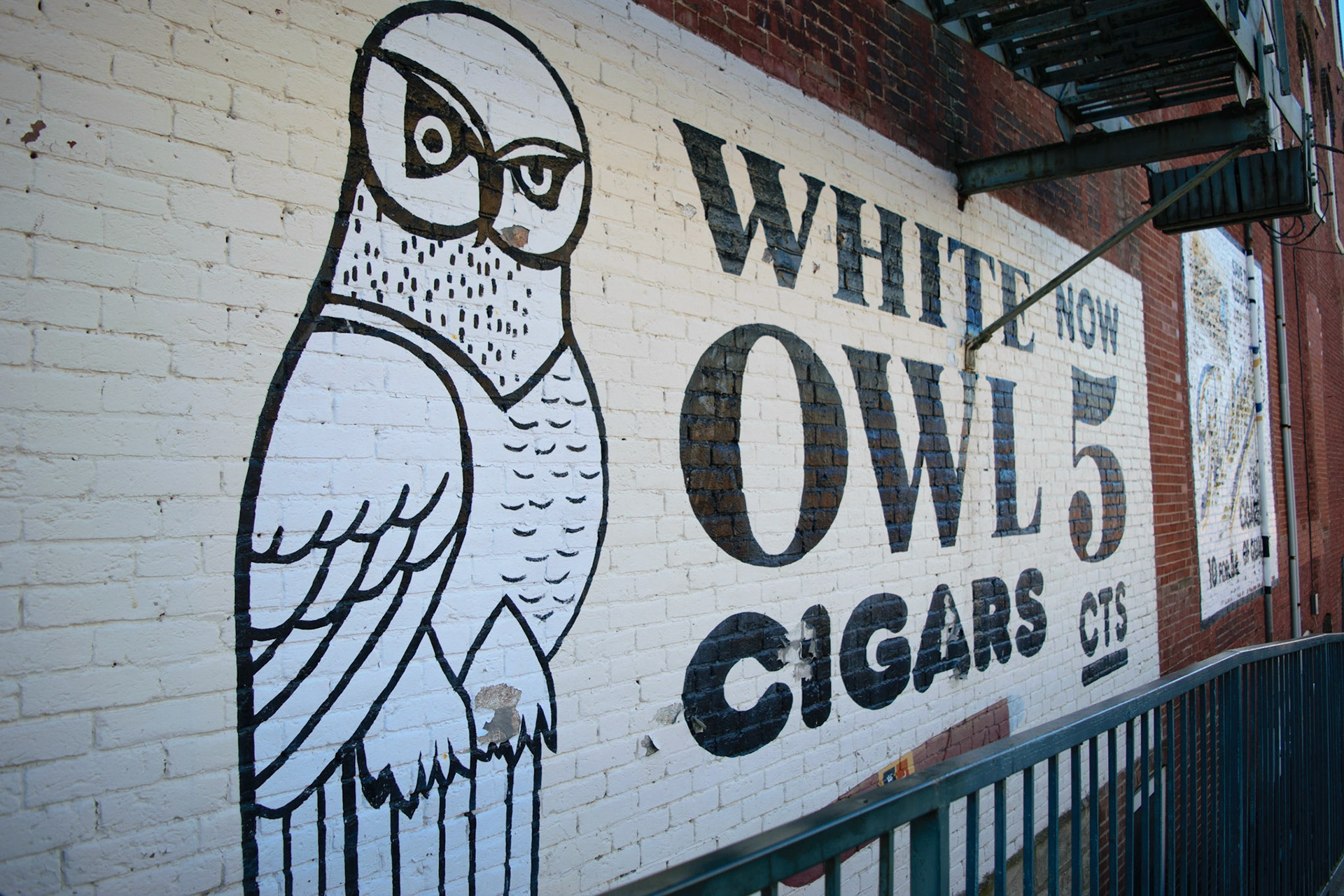 This mural down on main street has always intrigued me. I wonder what the history behind it is.