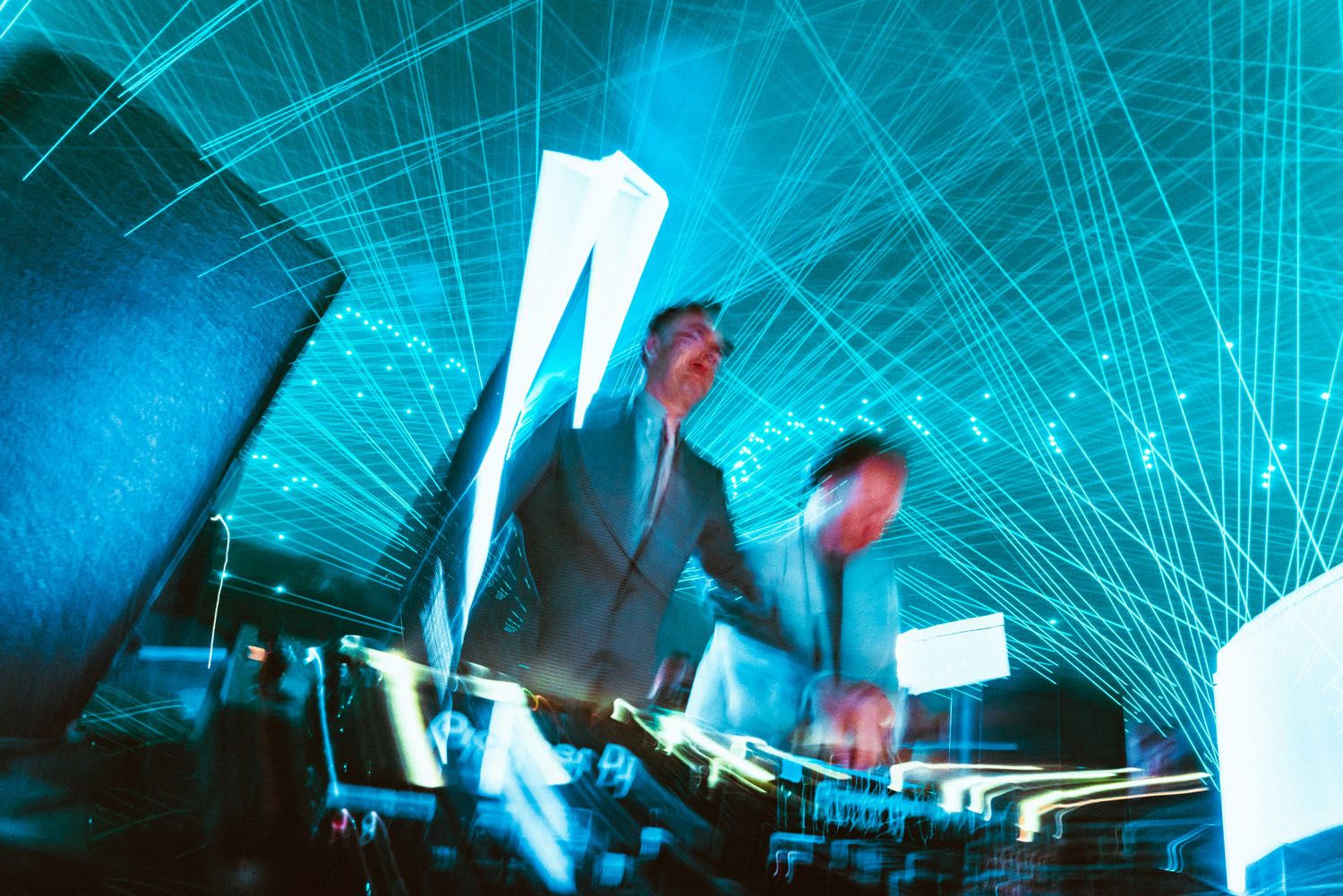 photo by Kurzsa / Danilo Lewis