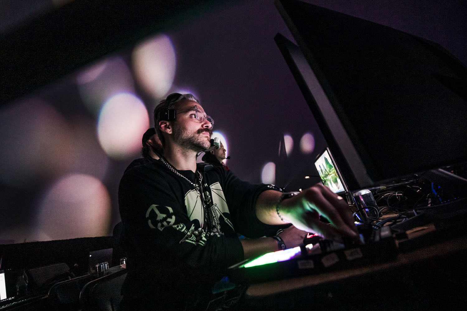 photo by Kurzsa / Danilo Lewis