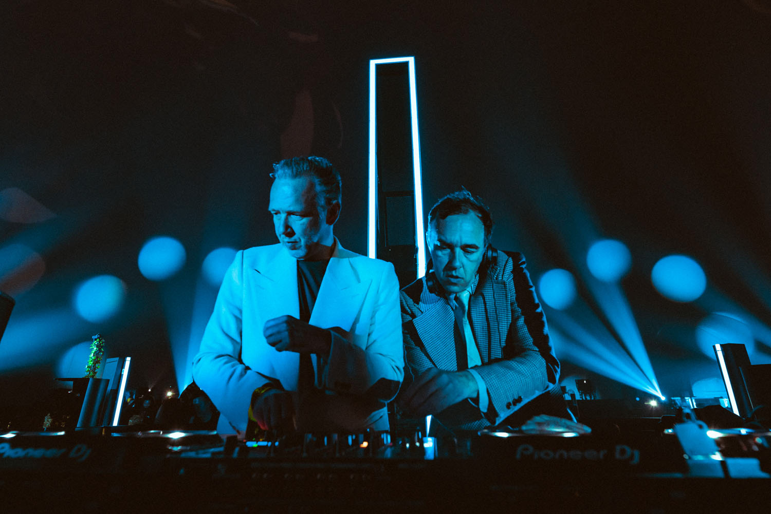 photo by Kurzsa / Danilo Lewis