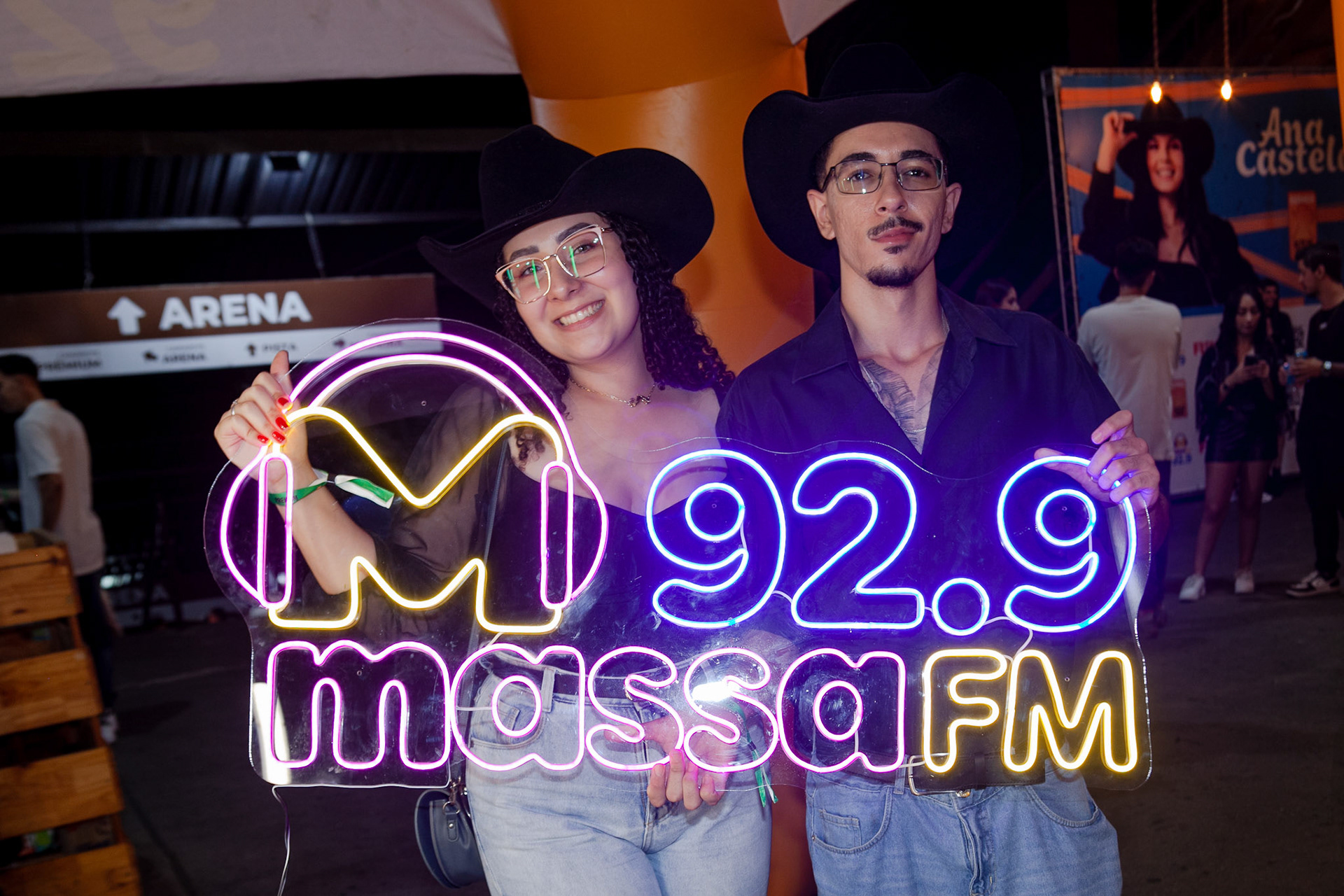 Apresentação do Show Ana Castela, no Estanciância Alto da Serra, Realização e divulgação da rádio Massa Fm, patriocinio Fisk