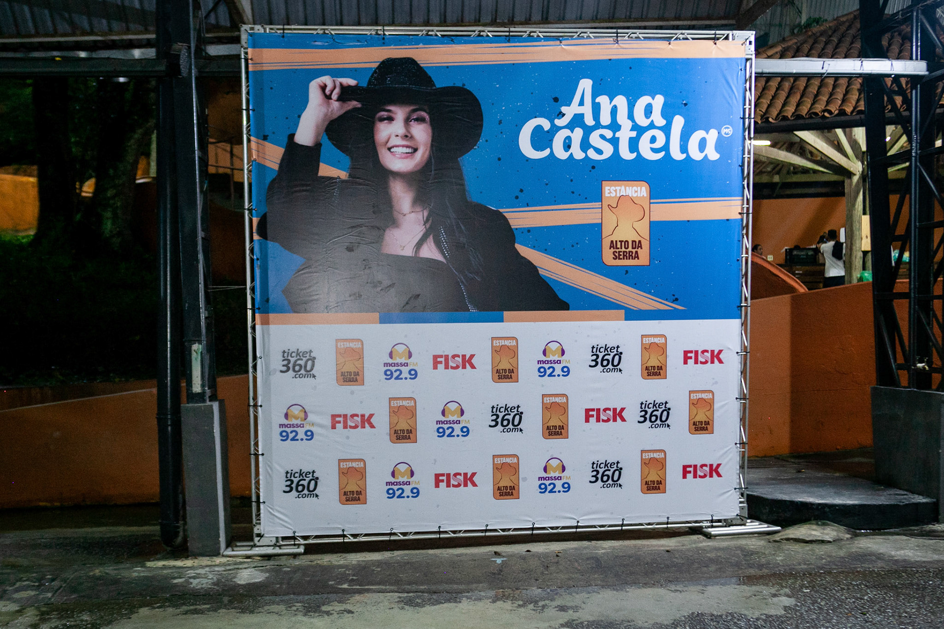 Apresentação do Show Ana Castela, no Estanciância Alto da Serra, Realização e divulgação da rádio Massa Fm, patriocinio Fisk