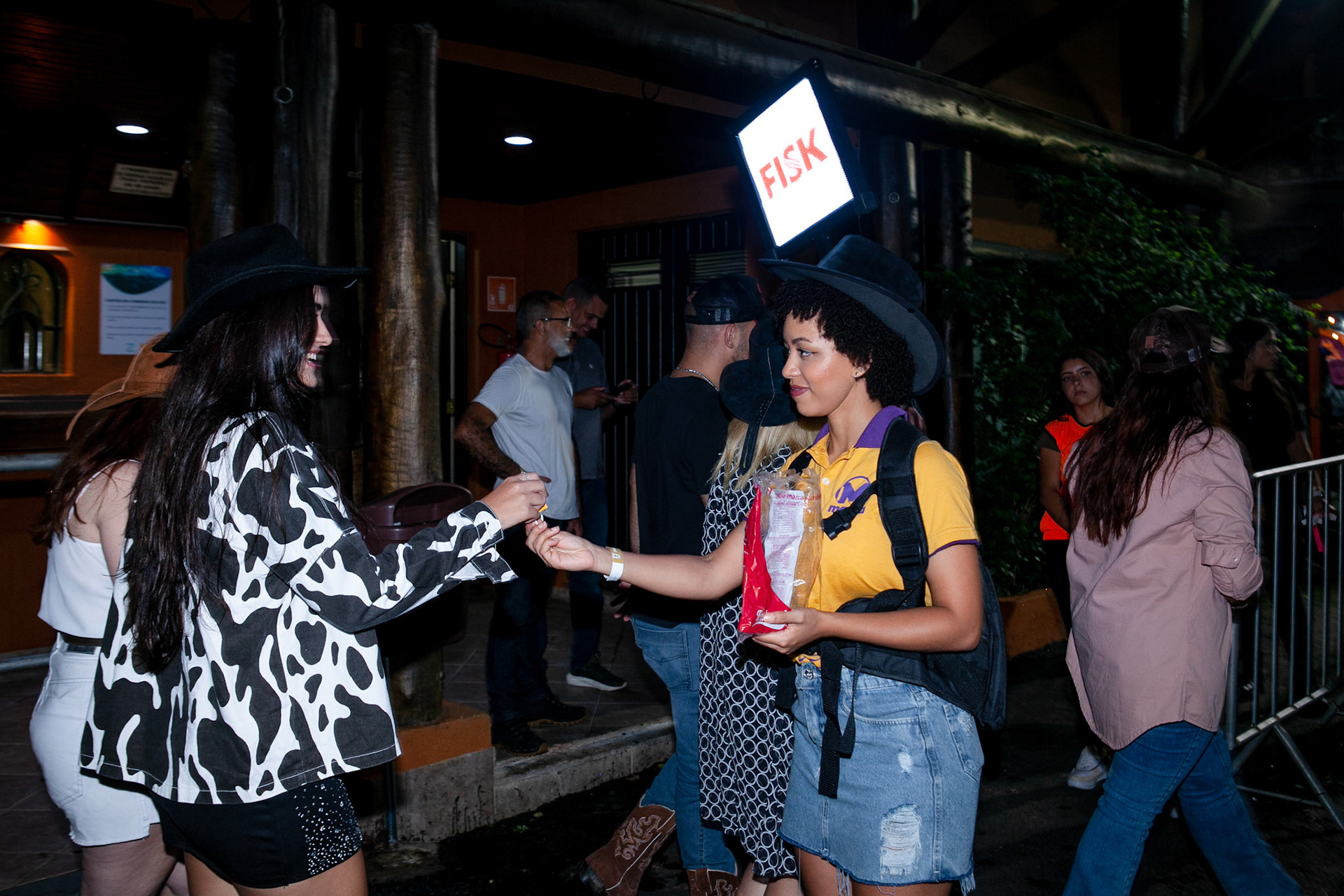 Apresentação do Show Ana Castela, no Estanciância Alto da Serra, Realização e divulgação da rádio Massa Fm, patriocinio Fisk