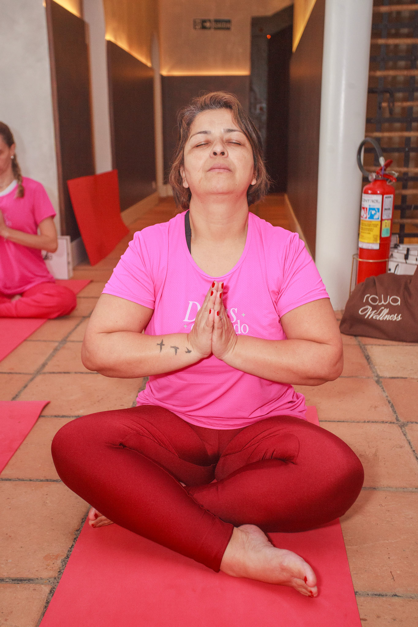 Evento Yoga Wine organizado pelas Donas do Mundo