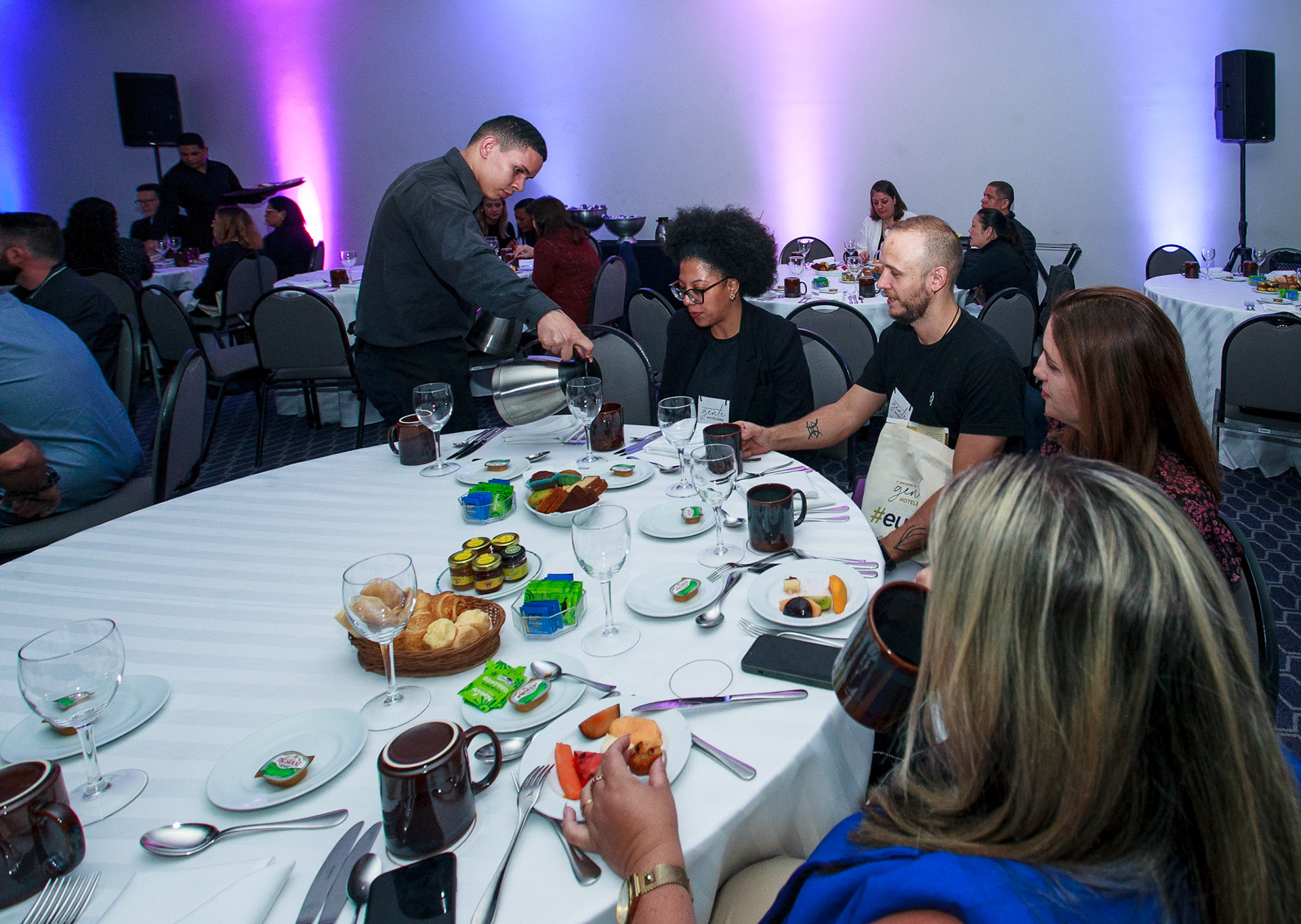 2˚ Encontro de Gente Hoteleira - Organizado por Hotel Consul e Hoteliwer Nwes