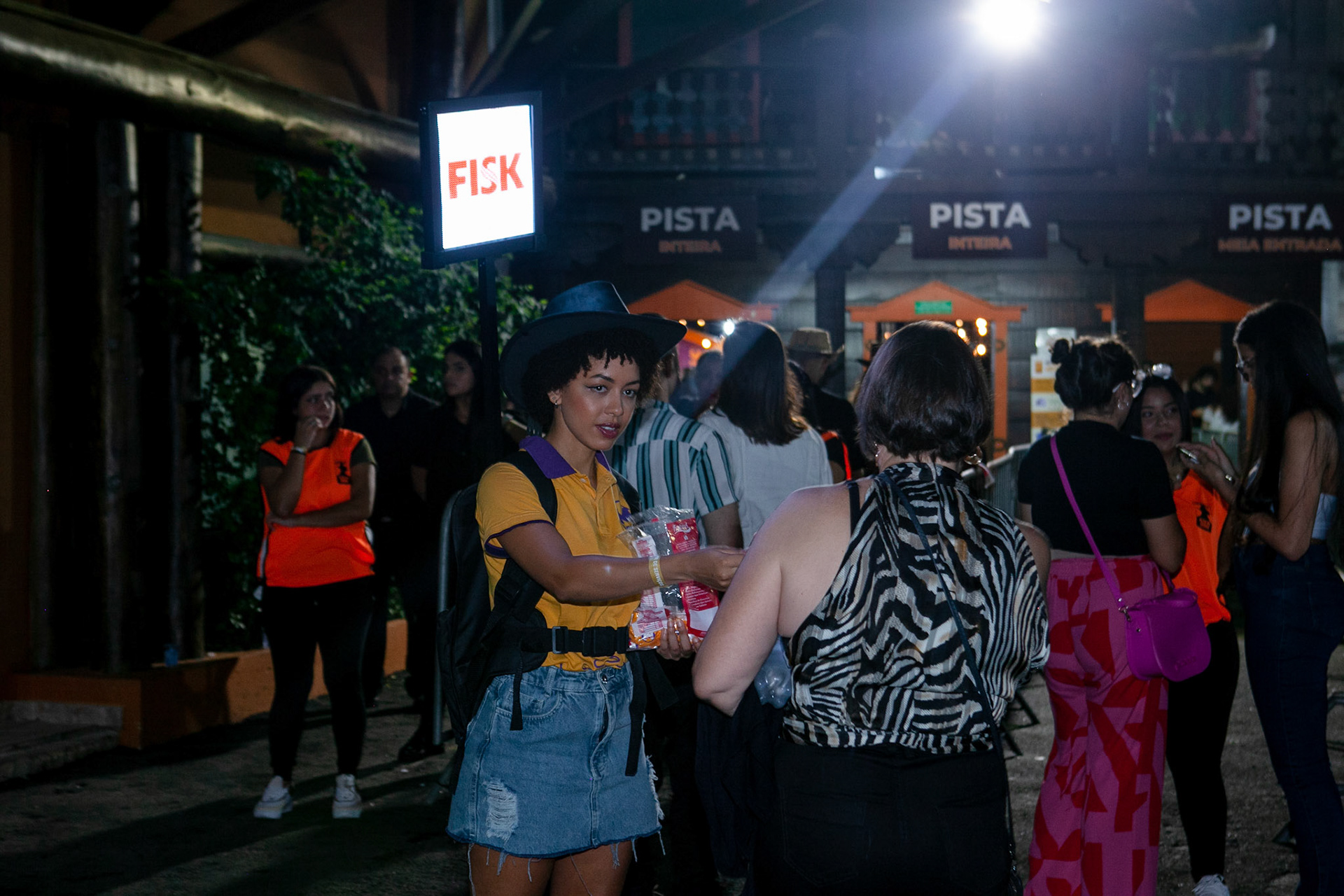 Apresentação do Show Ana Castela, no Estanciância Alto da Serra, Realização e divulgação da rádio Massa Fm, patriocinio Fisk