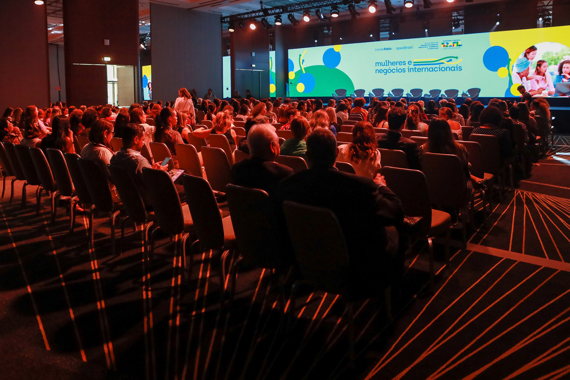 Abertura, Apex Mulheres e Negócios Internacionais