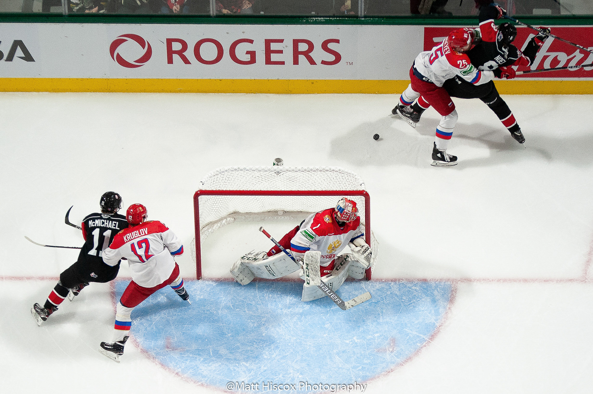 Connor McMichael, Ilya Kruglov, Amir Miftakhov, Mikhail Gordeyev and Serron Noel