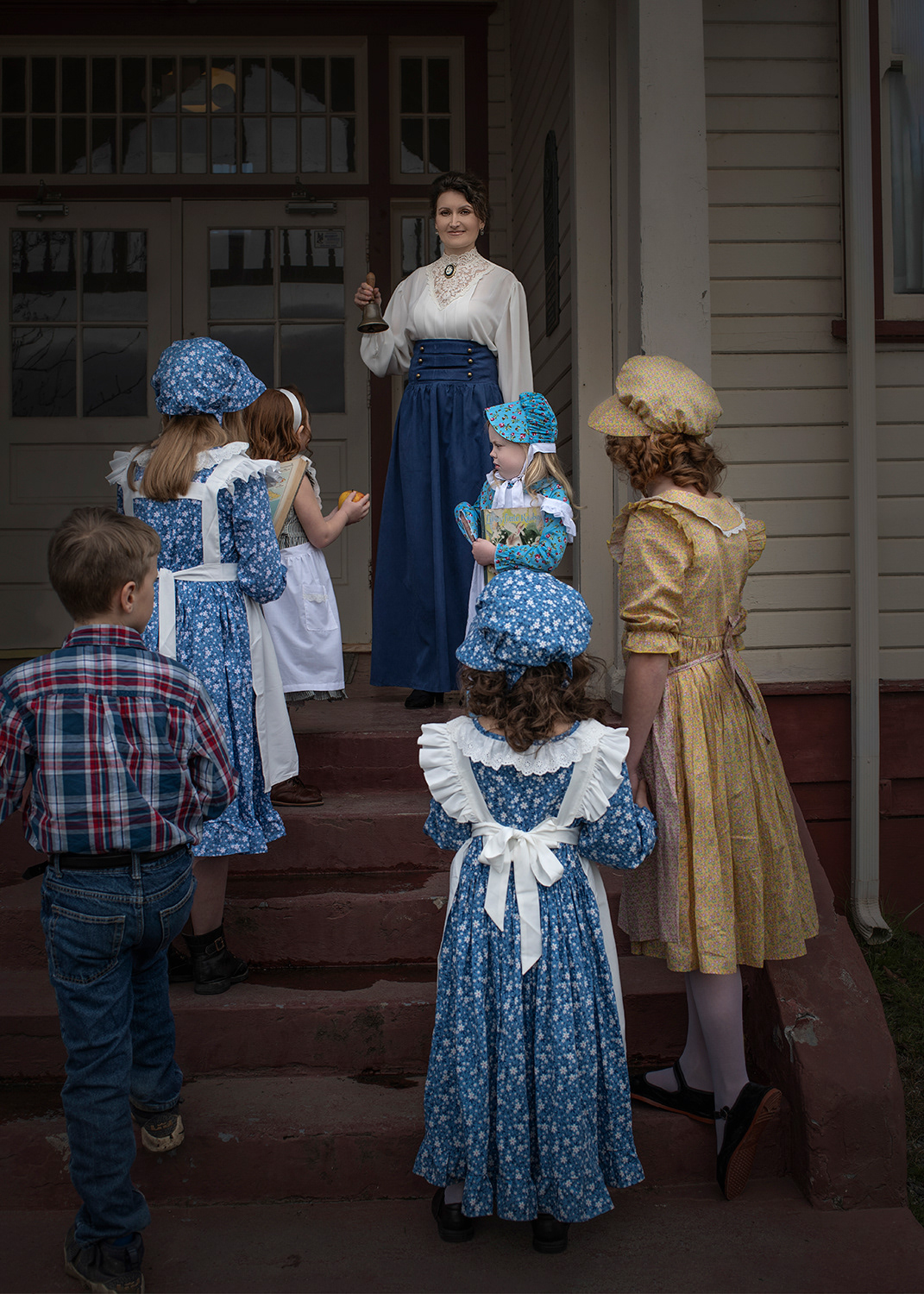 Ringing in the early students.