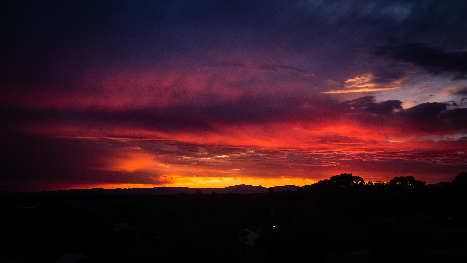 A sunset from the Cross of the Martyrs in Santa Fe