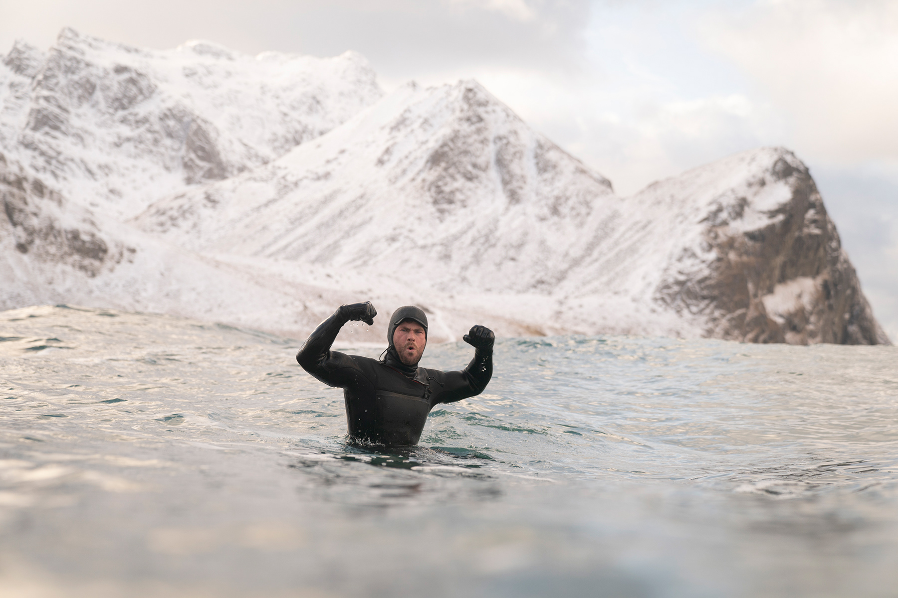 NATIONAL GEOGRAPHIC "LIMITLESS" STARRING CHRIS HEMSWORTH