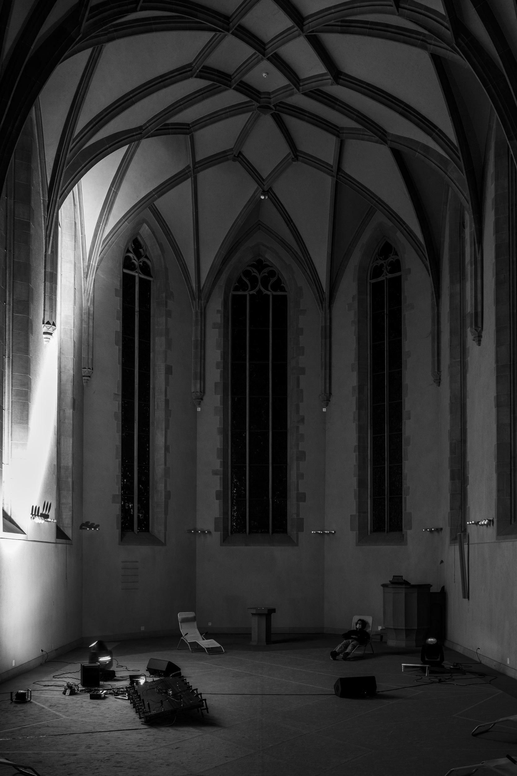 Chaotic arrangement for 66 voices I / Installation view, Wasserkirche, Zürich (CH), 2022