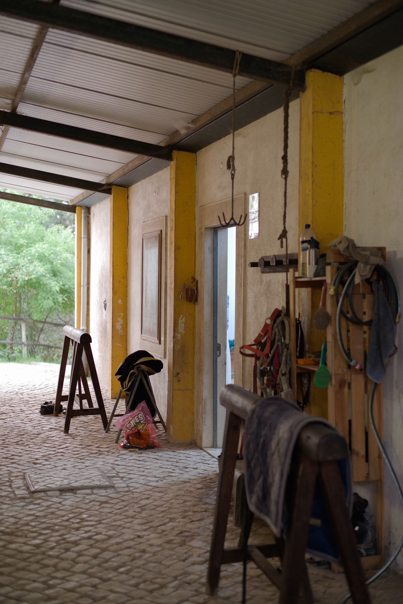 Utanför sadelkammaren