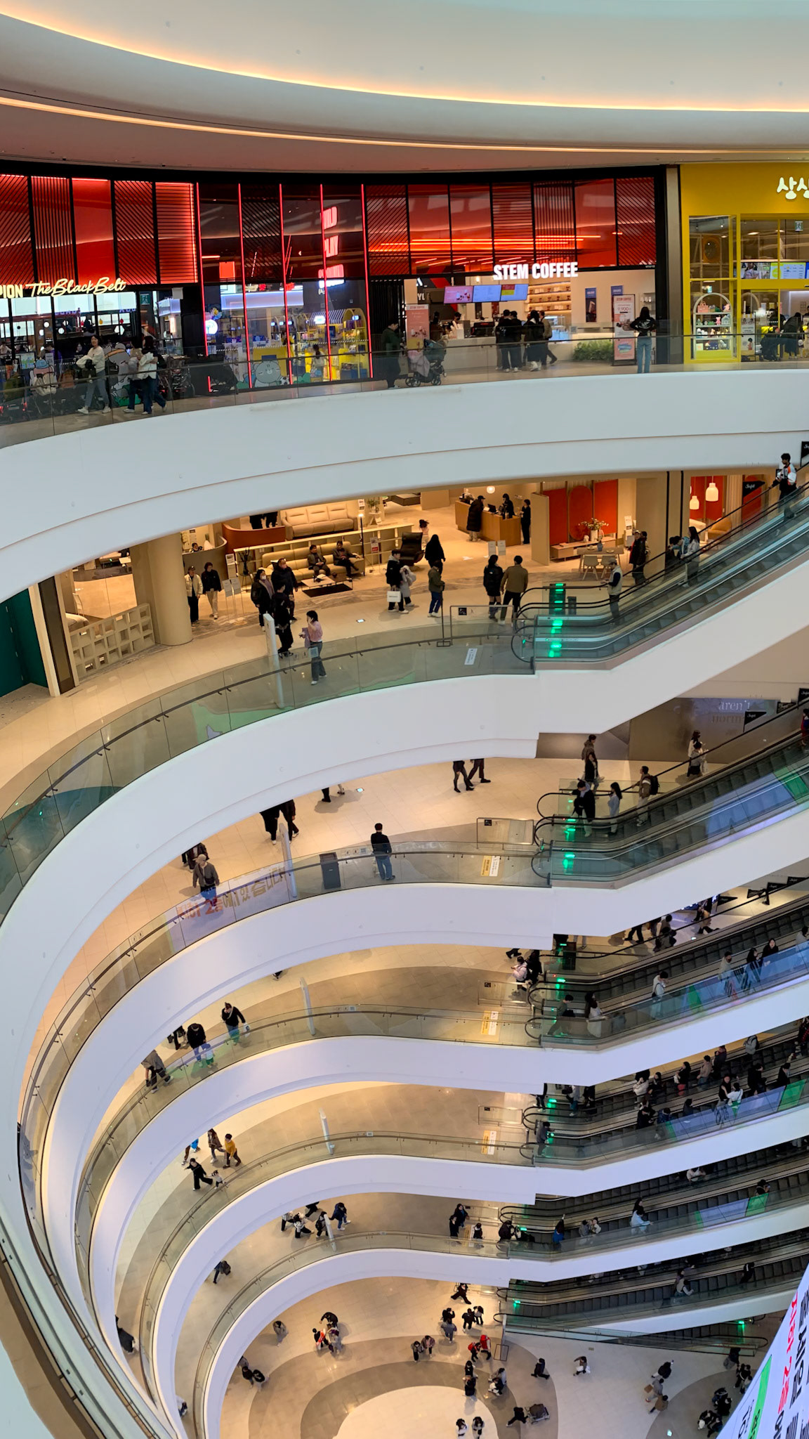 Starfield Shopping Mall, Suwon, KR.